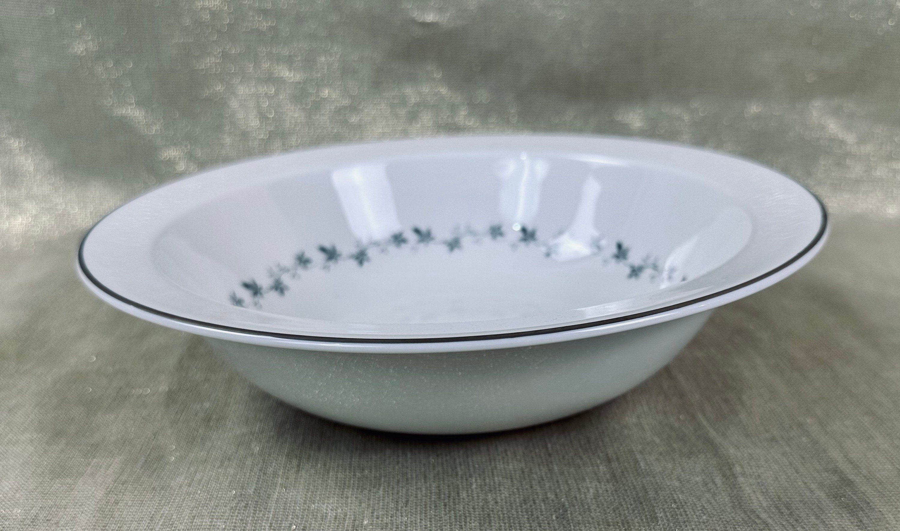 Royal Doulton Cadence Covered Round Serving Bowl