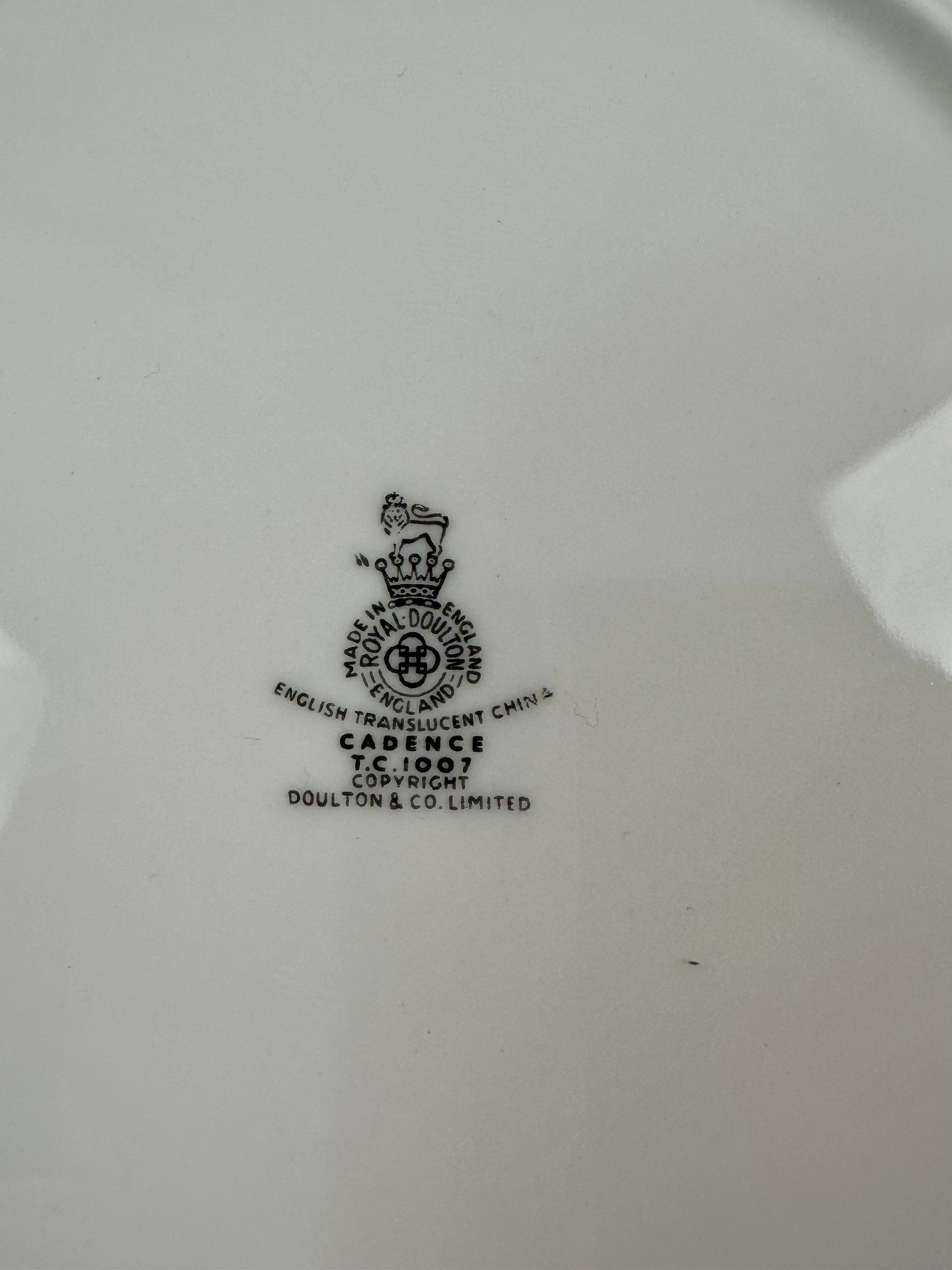 Royal Doulton Cadence Covered Round Serving Bowl