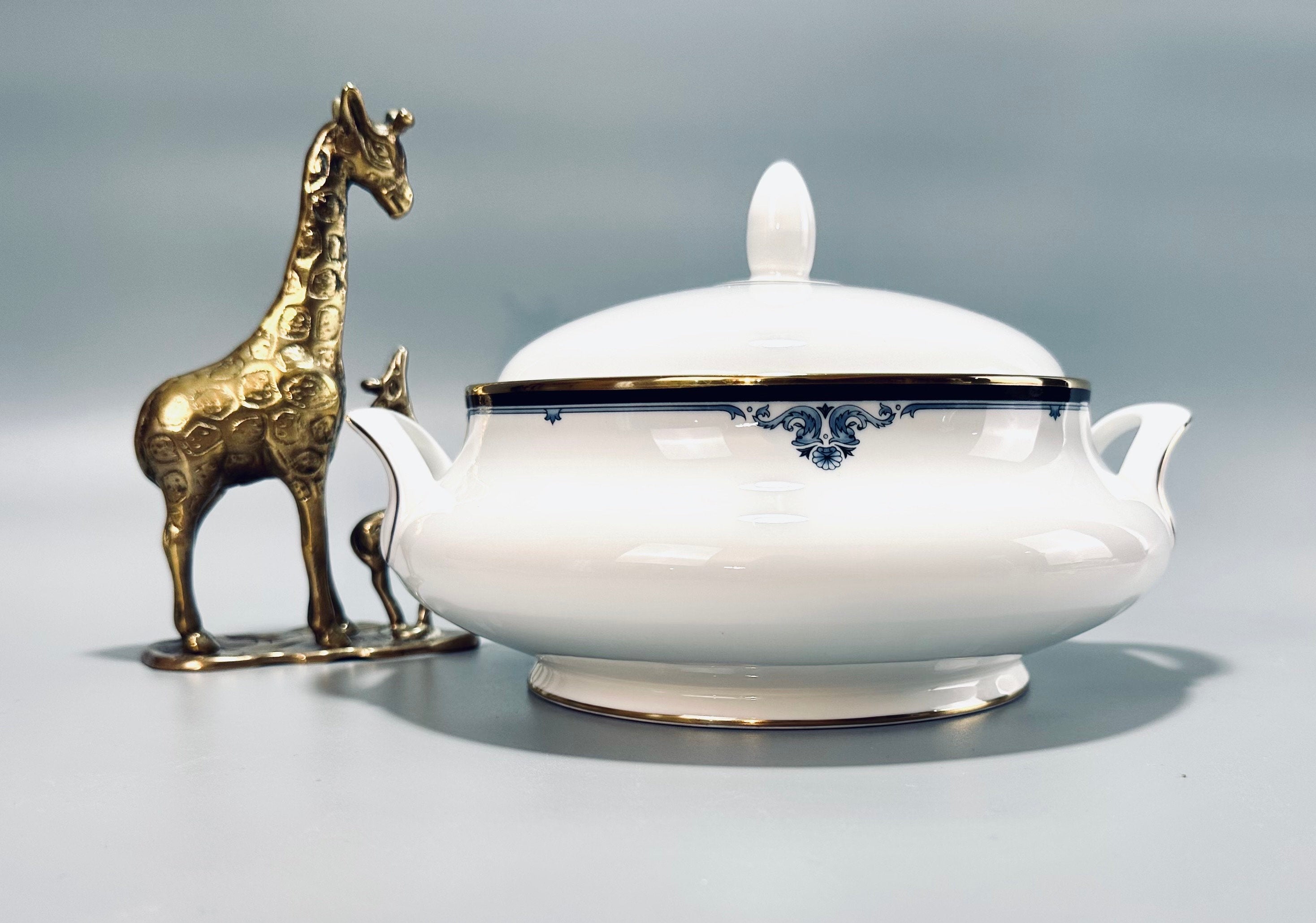 Royal Doulton Princeton Covered Serving Bowl