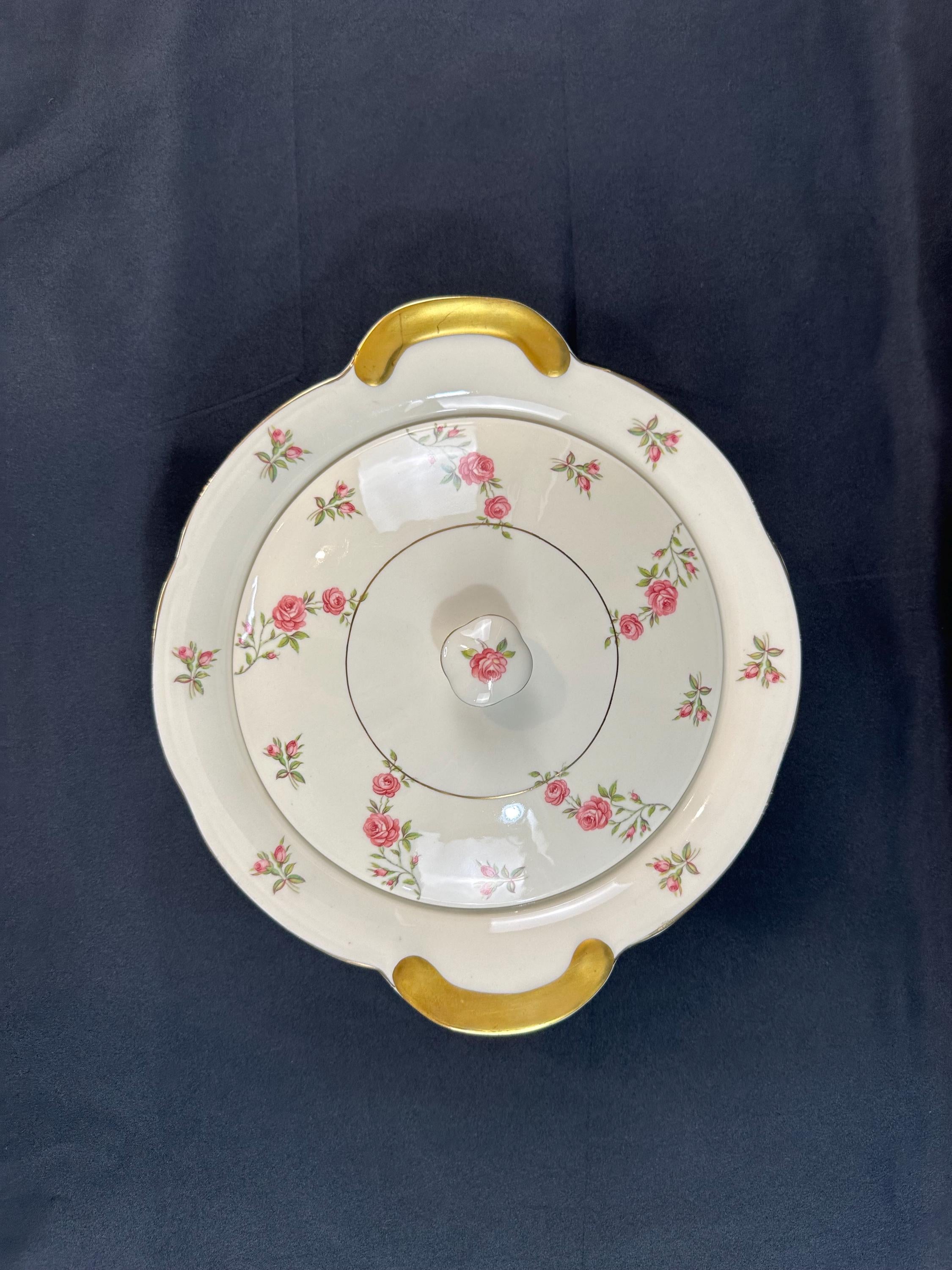 Haviland Delaware Covered Round Serving Bowl