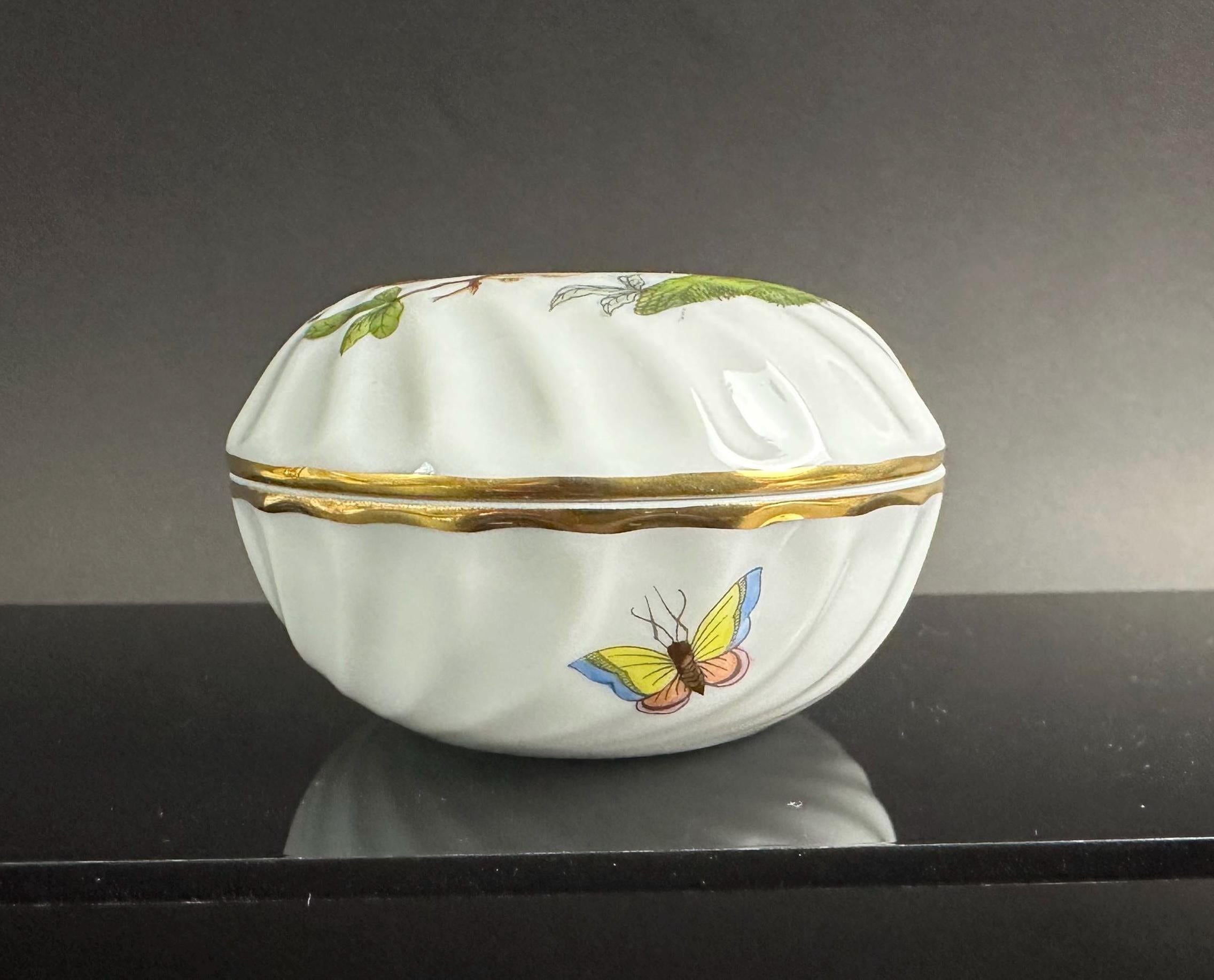 Herend Rothchilds Bird Trinket Box
