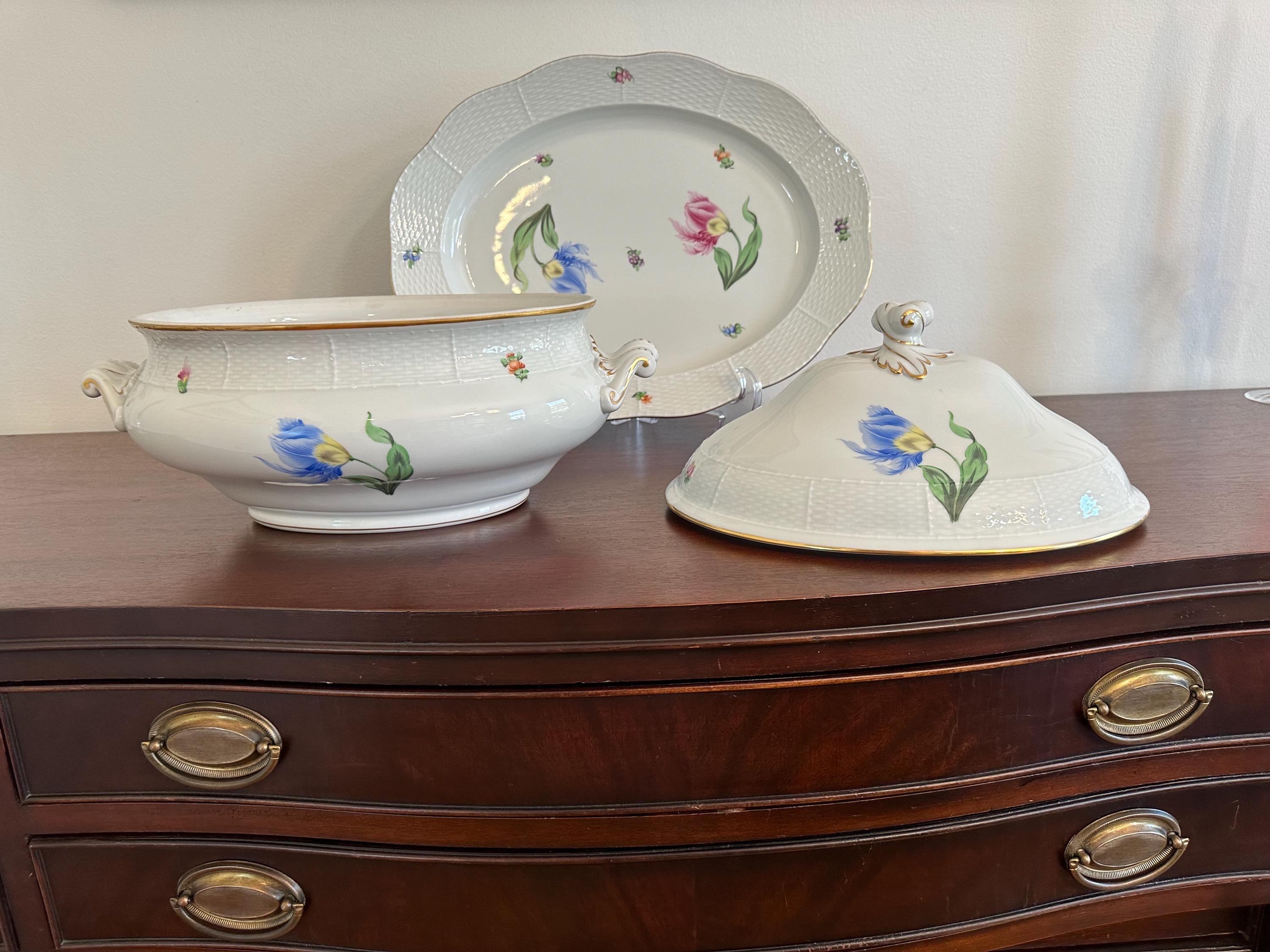Herend Kitty Tureen With Underplate
