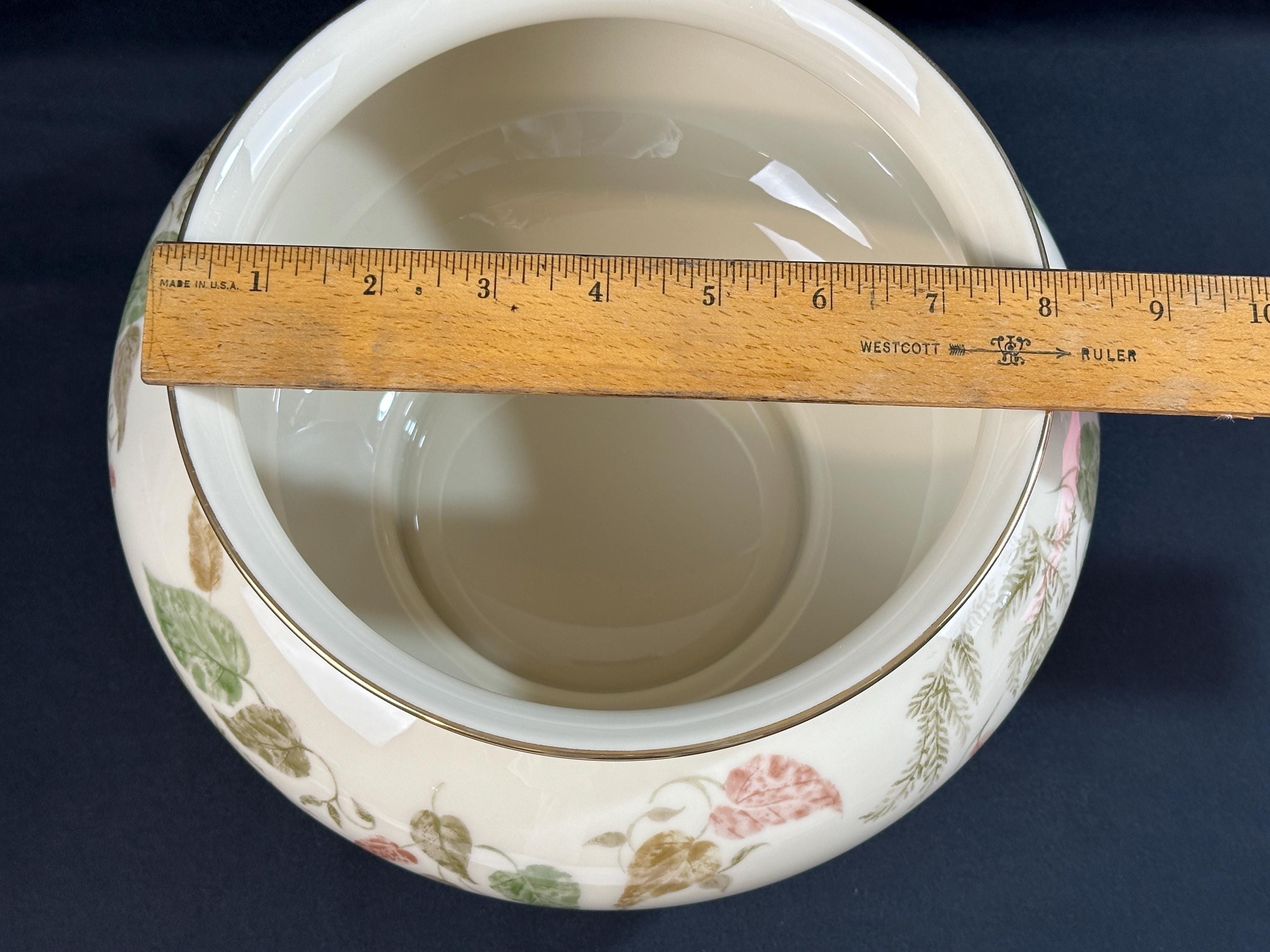 Large Lenox Centerpiece Bowl Illusive Leaves Pattern