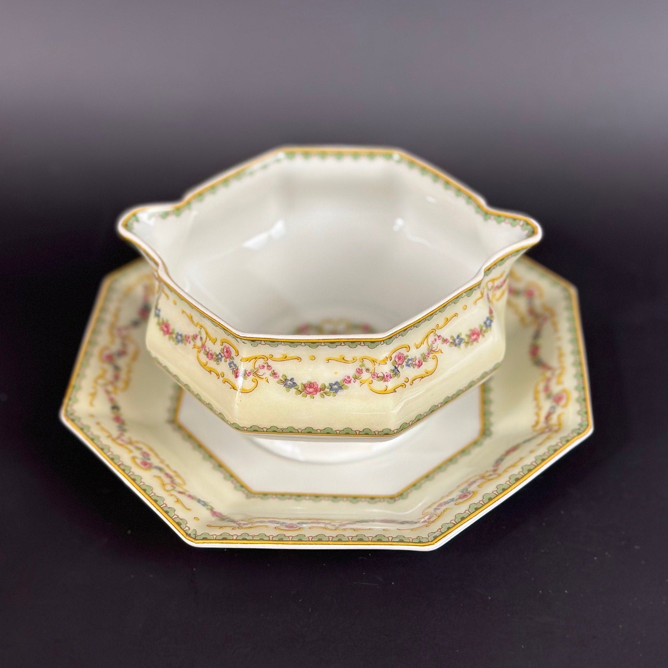 Haviland Venice Limoges Gravyboat Attached Underplate