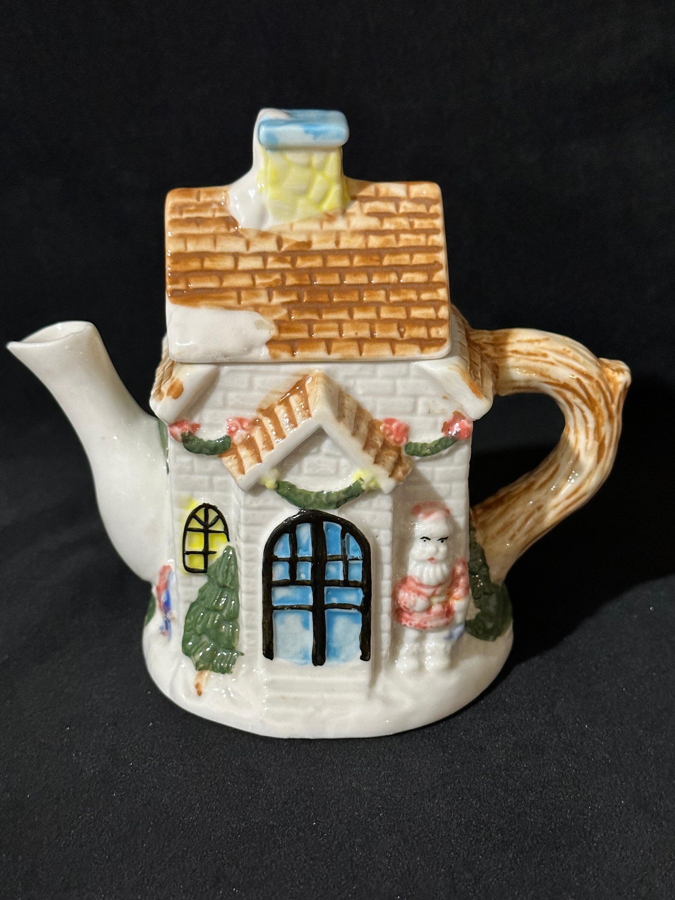 Church at Christmas Time Teapot