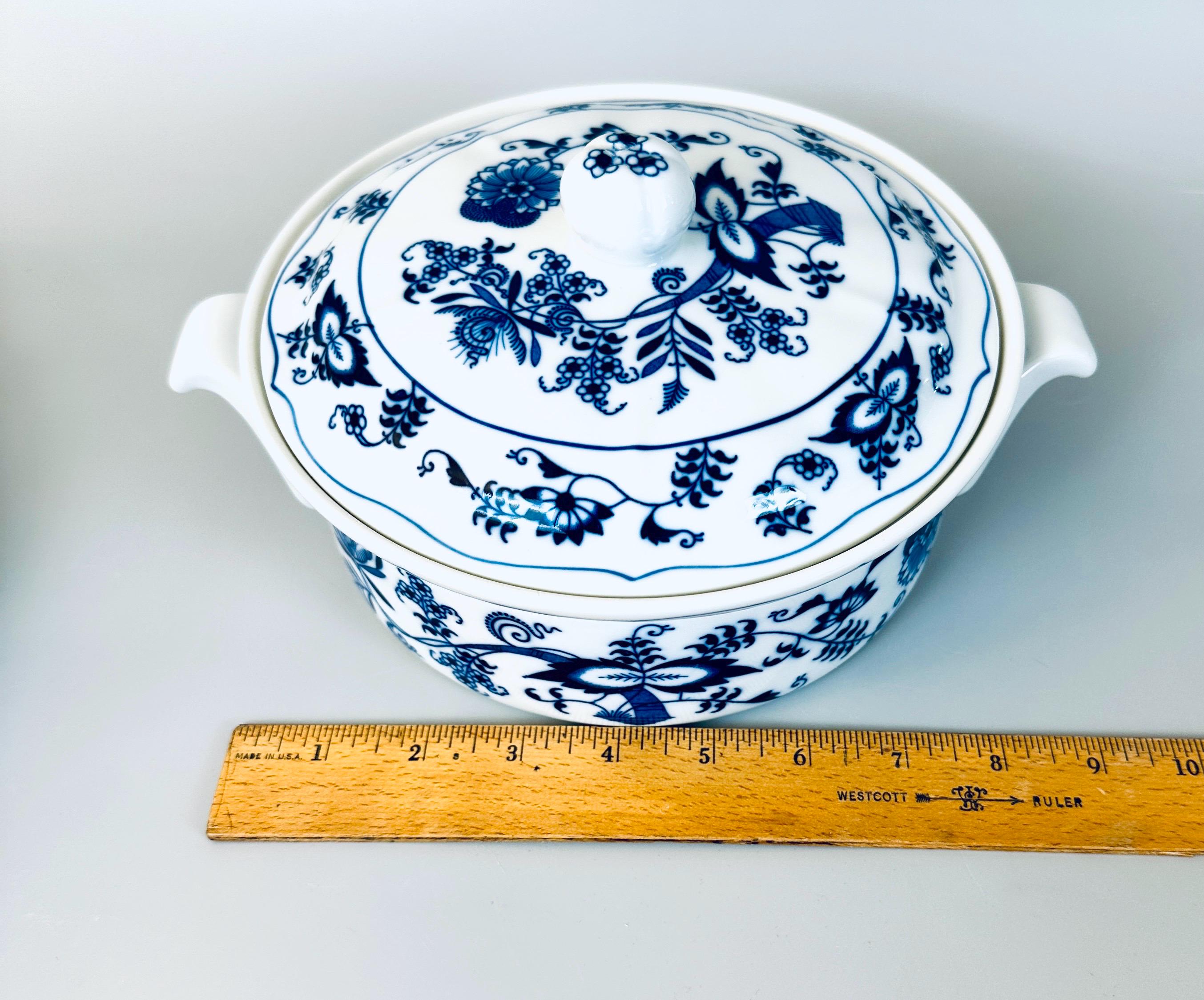 Blue Danube Covered Cassarole 1.5 Quart Newer Mark