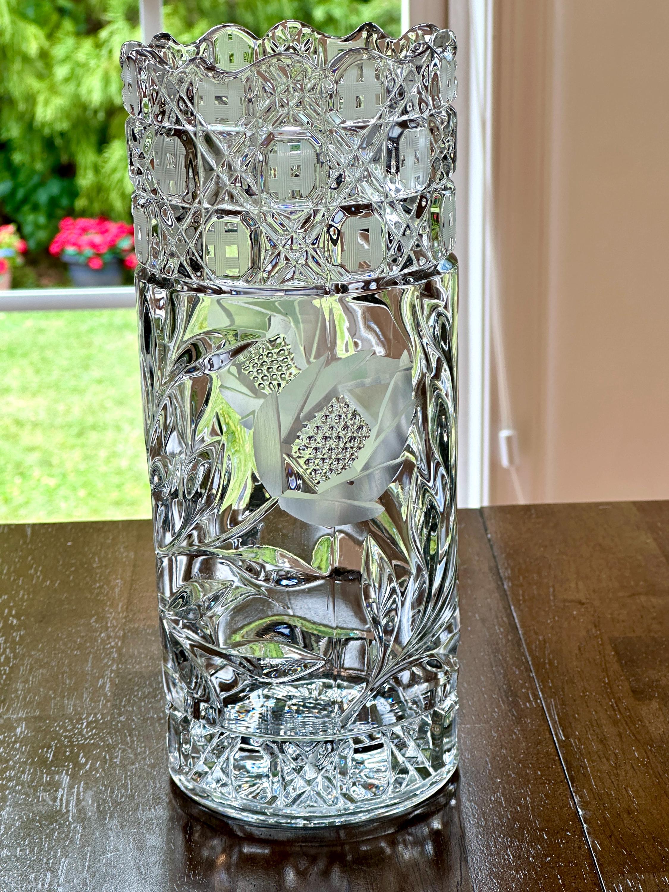 Cambridge Wild Rose Vase