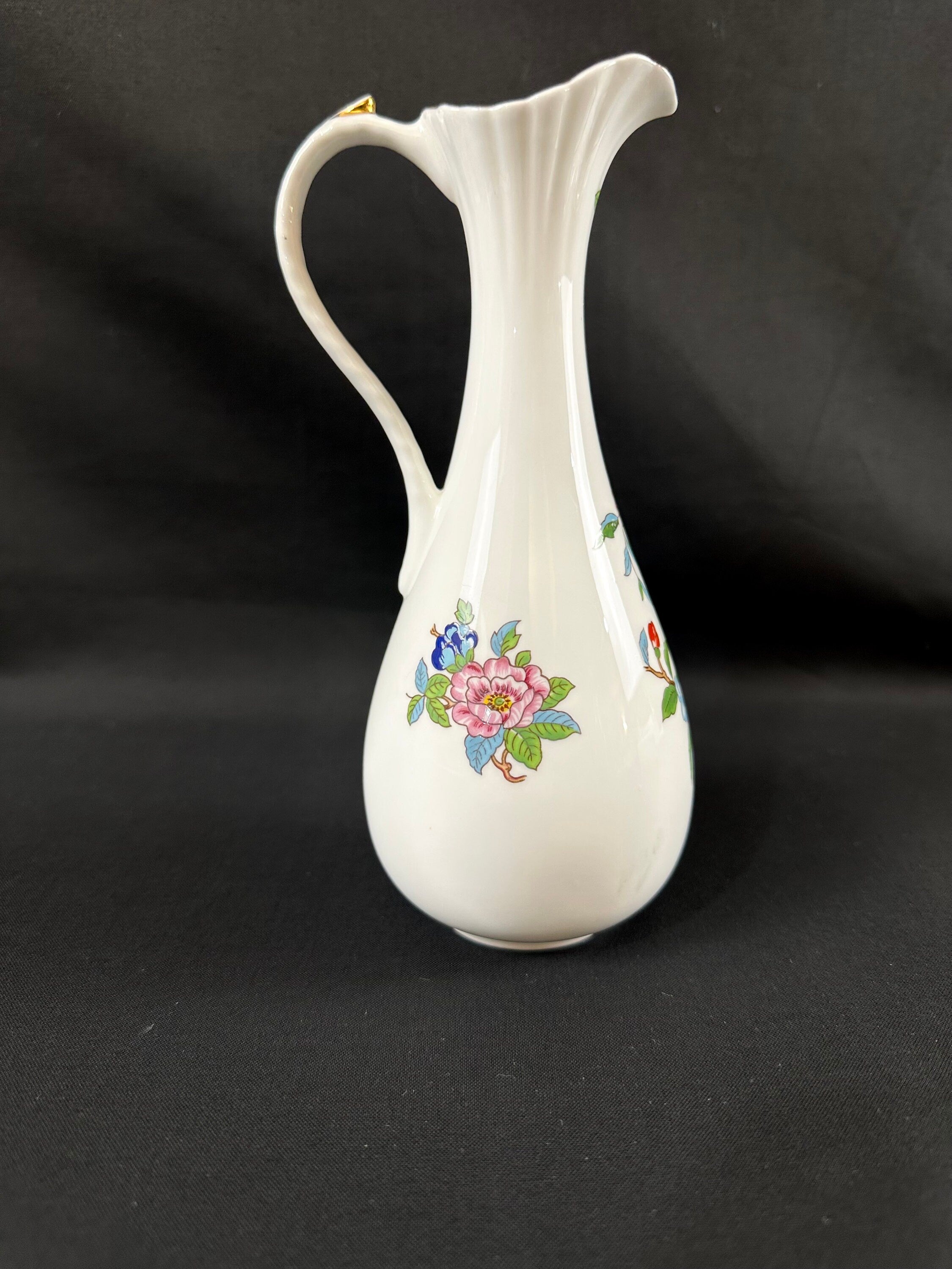 Aynsley Pembroke Tall Pitcher Vase