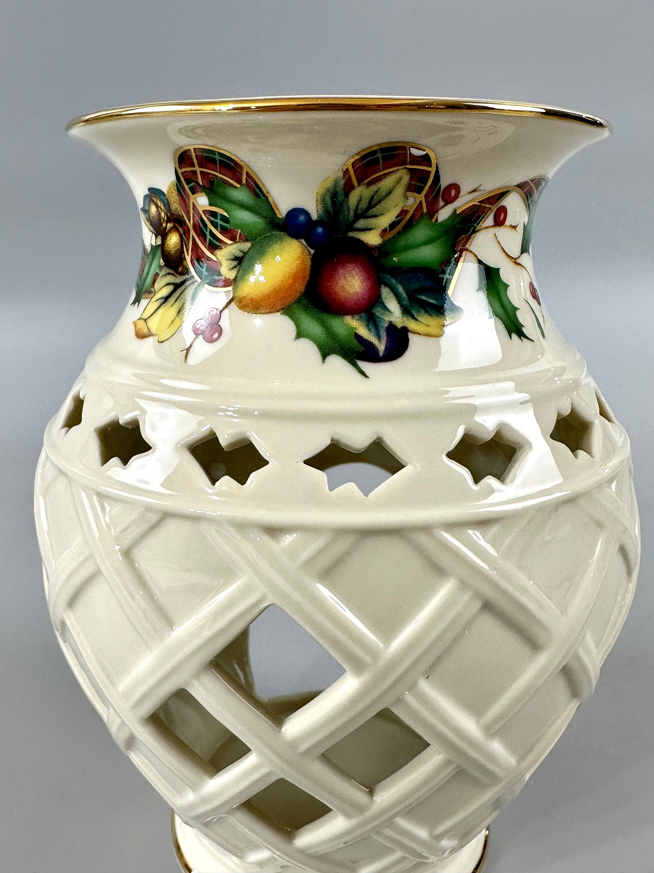 Lenox Holiday Tartan Fragrance Warmer/ Tea light Candle Holder