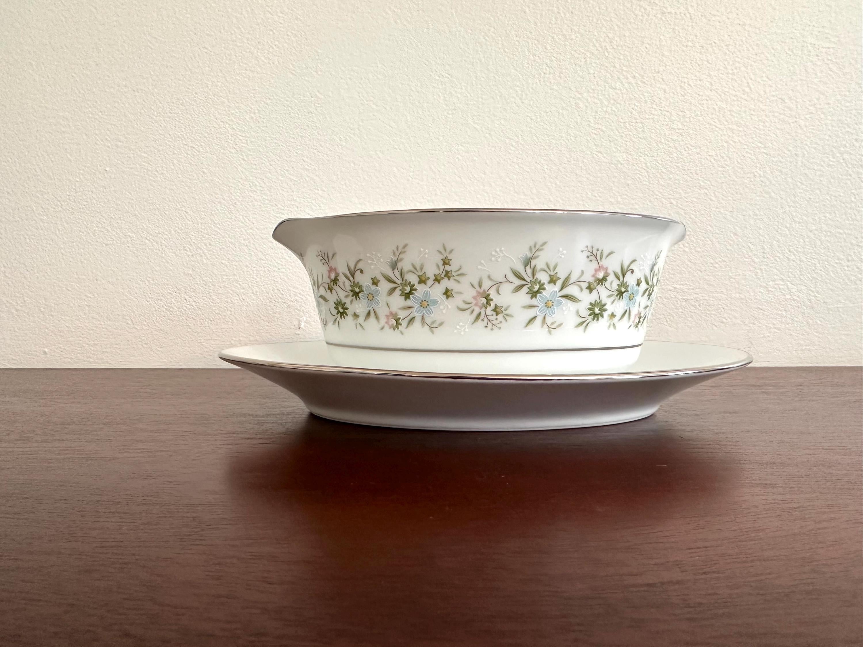 Noritake Savannah Creamer and Sugar Bowl