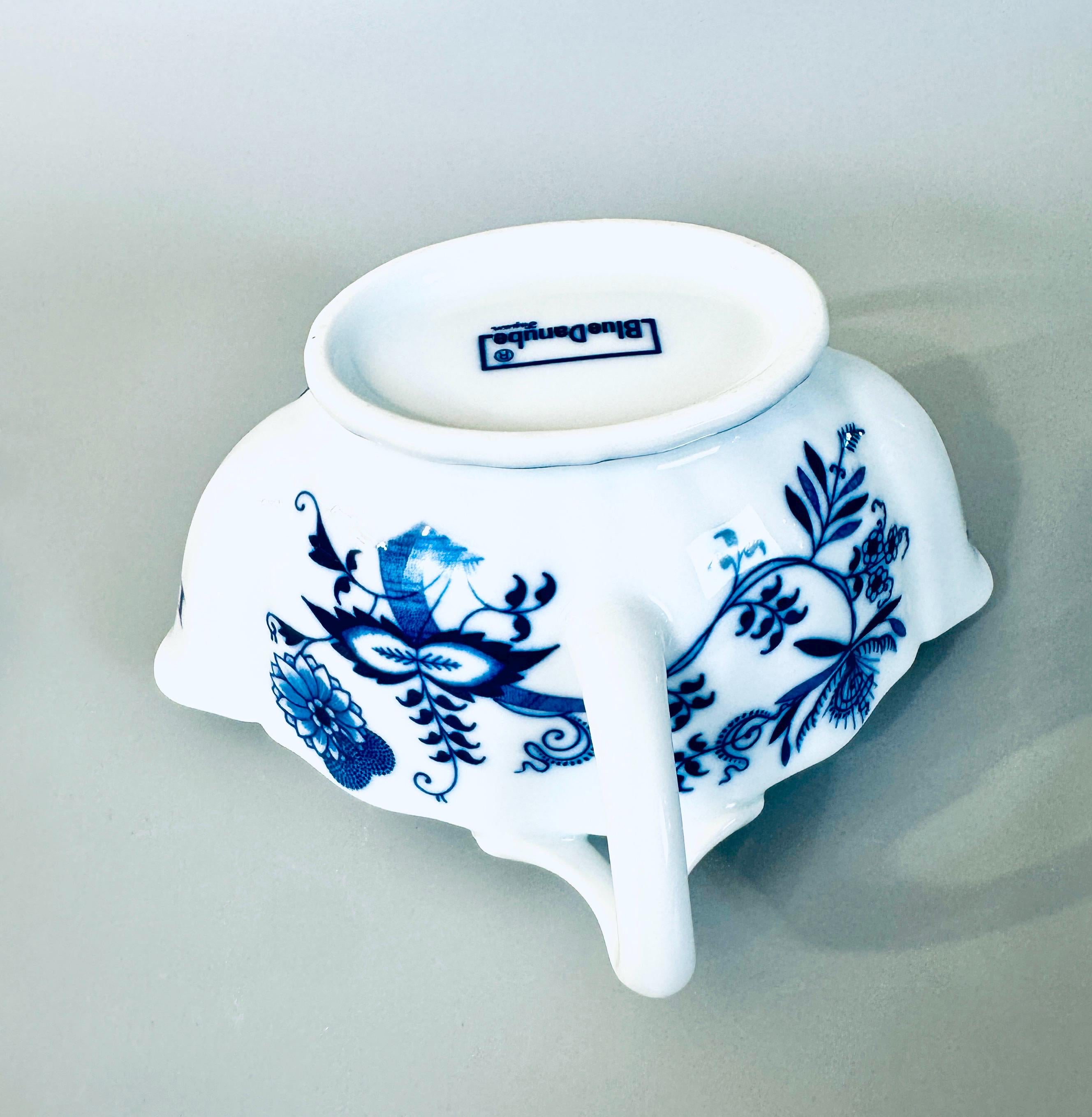 Blue Danube Gravy Divider Newer Mark
