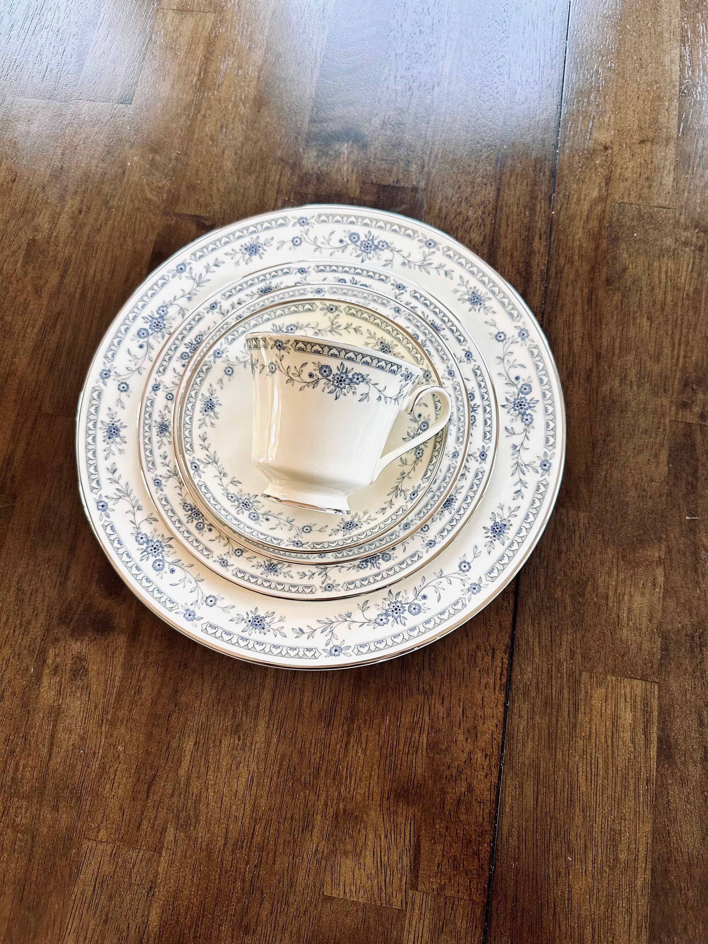 Minton Bellemeade Place Settings