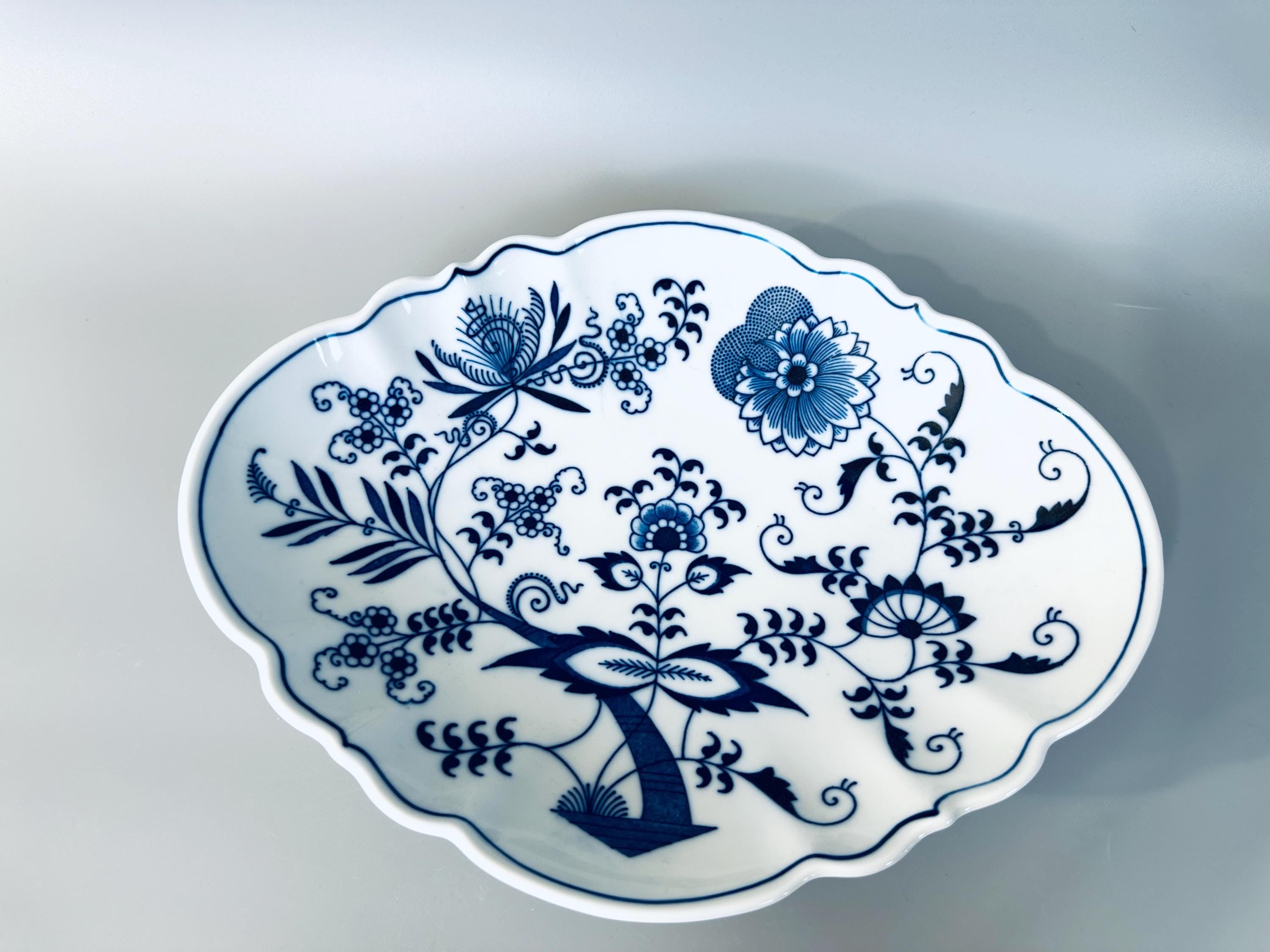 Blue Danube Large Shallow Diamond Shaped Bowl Chinese Style Bowl