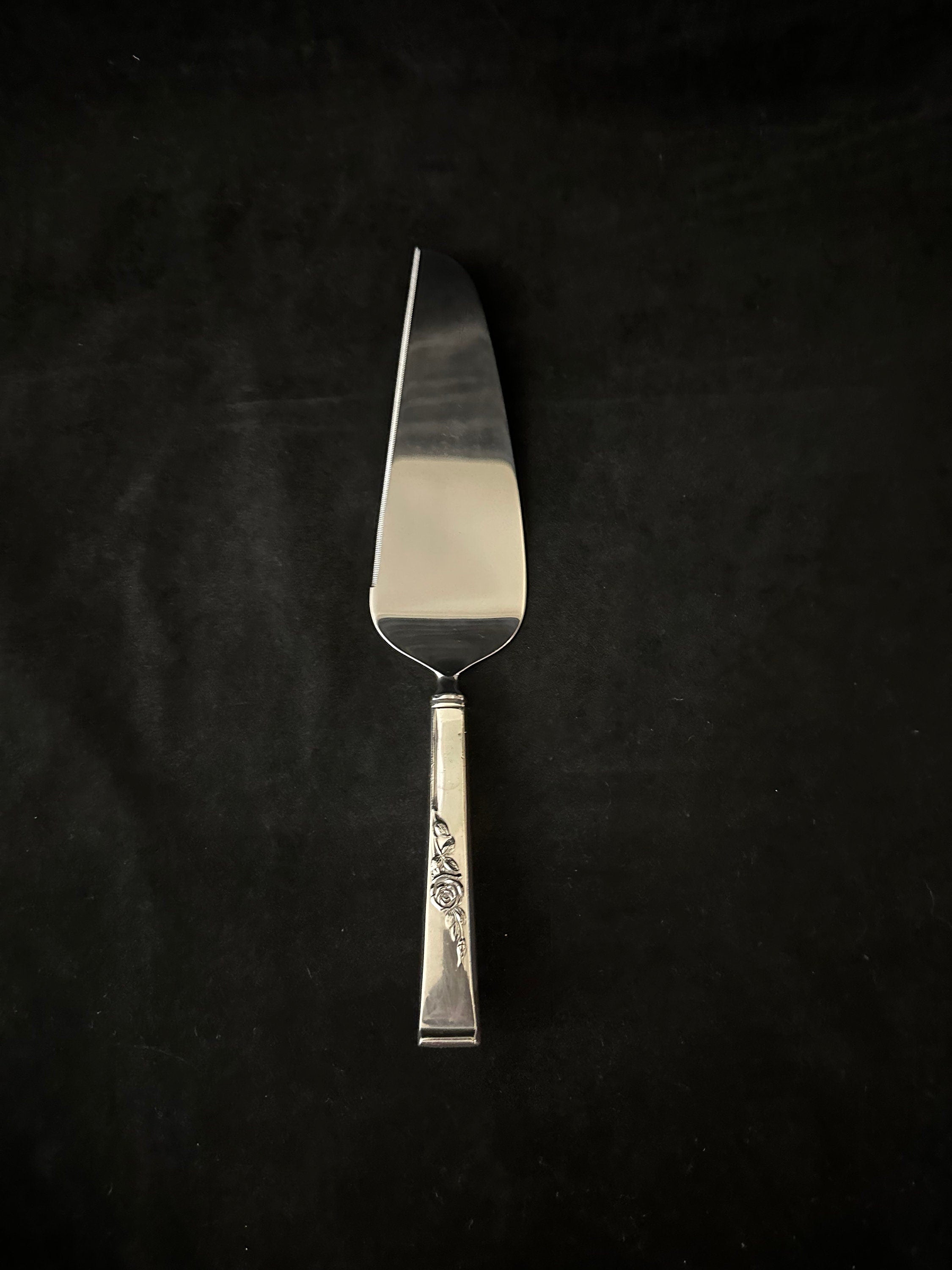 Reed and Barton Classic Rose Cake/Pie Server