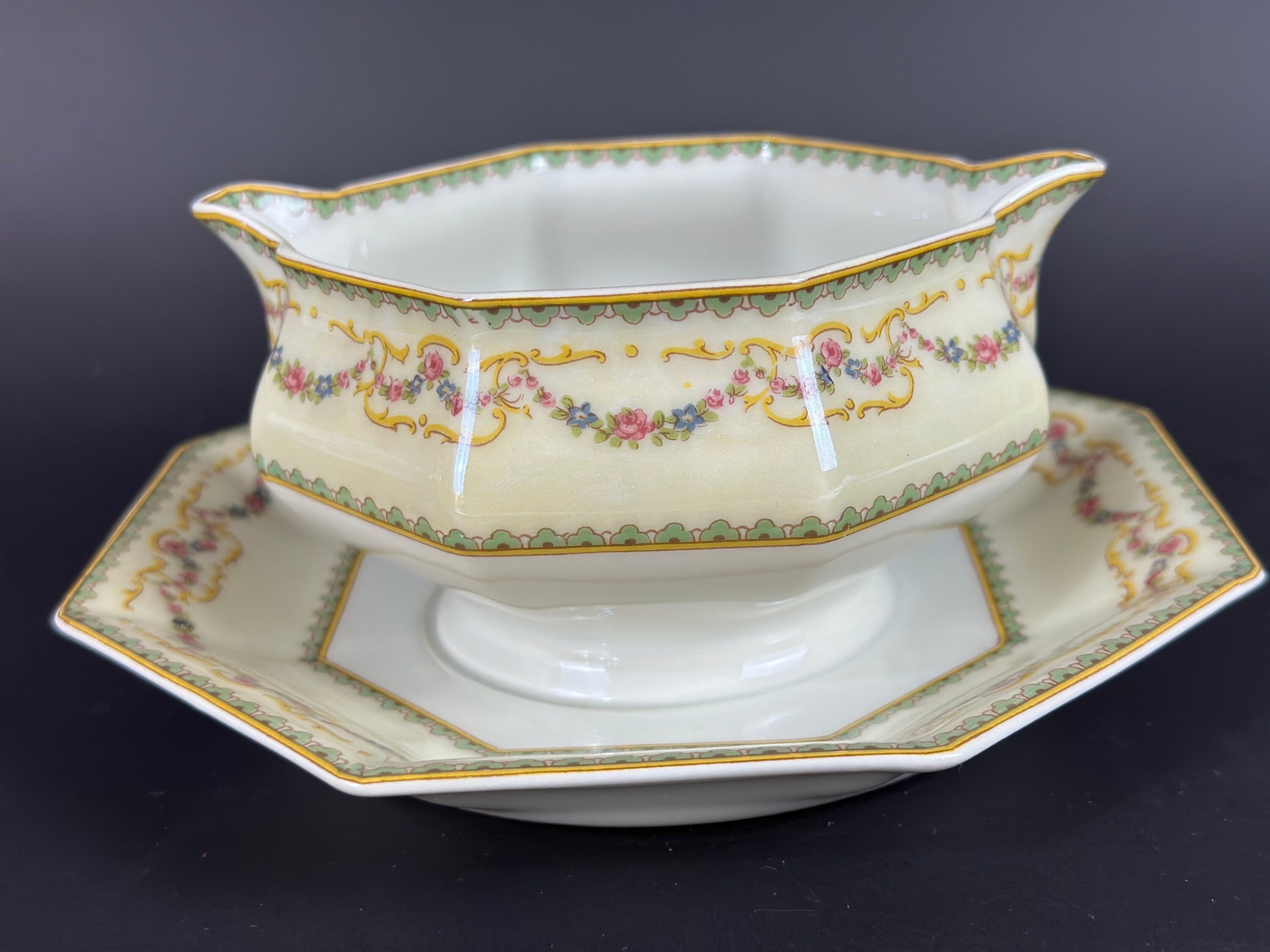 Haviland Venice Limoges Gravyboat Attached Underplate