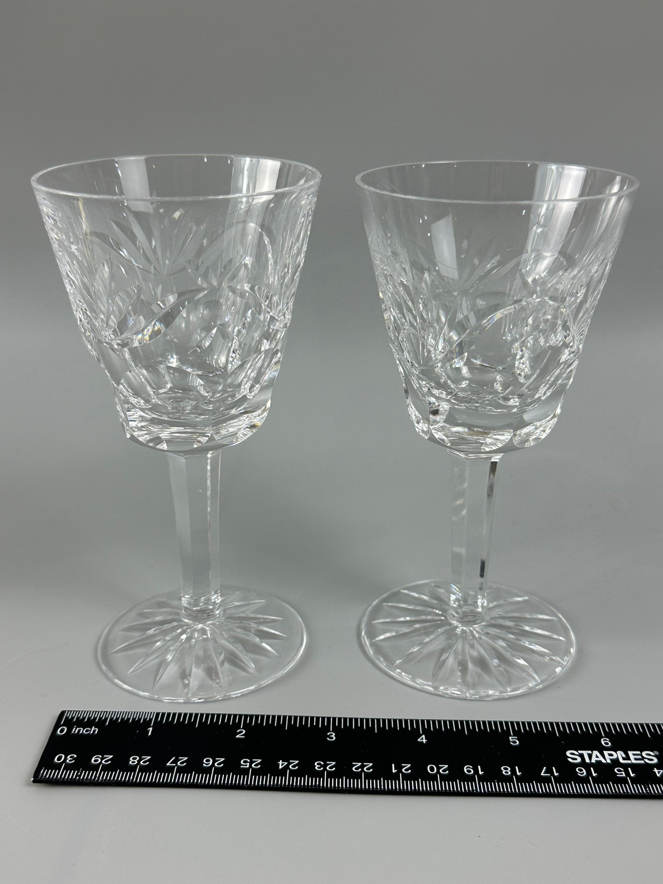 A set of 2 Waterford Ashling Wine Glasses White Wine