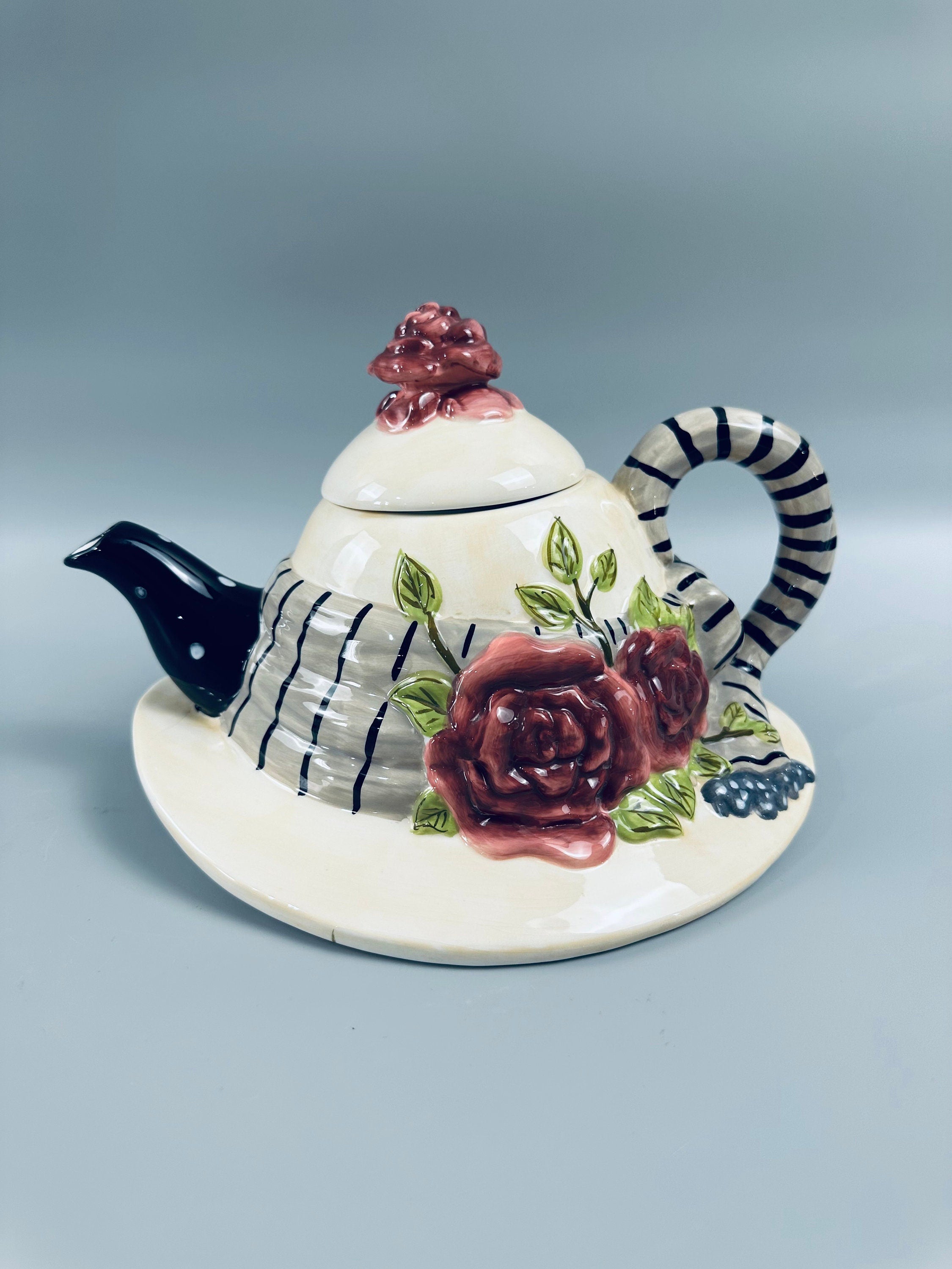 Whimsical Hat Teapot: Vintage Figural Teapot, 6-Cup Capacity