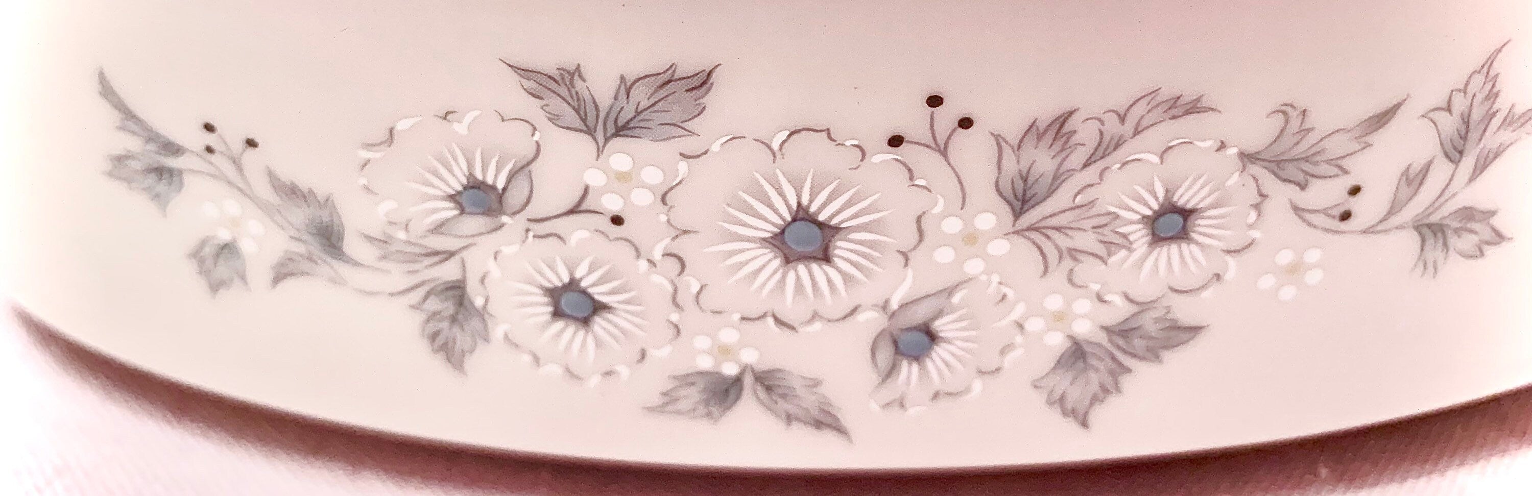 Lenox Windsong 10” Vegetable Bowl