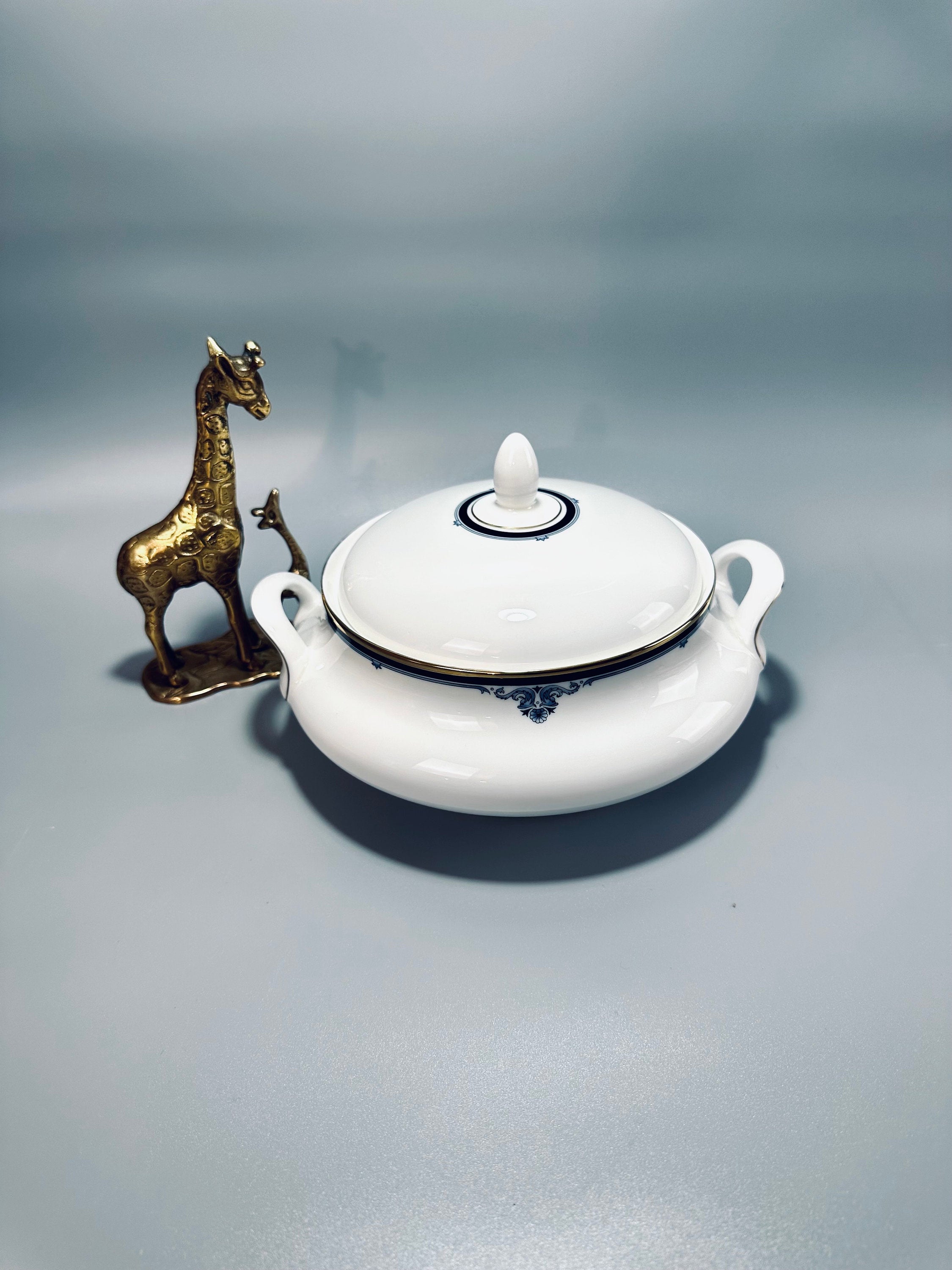 Royal Doulton Princeton Covered Serving Bowl