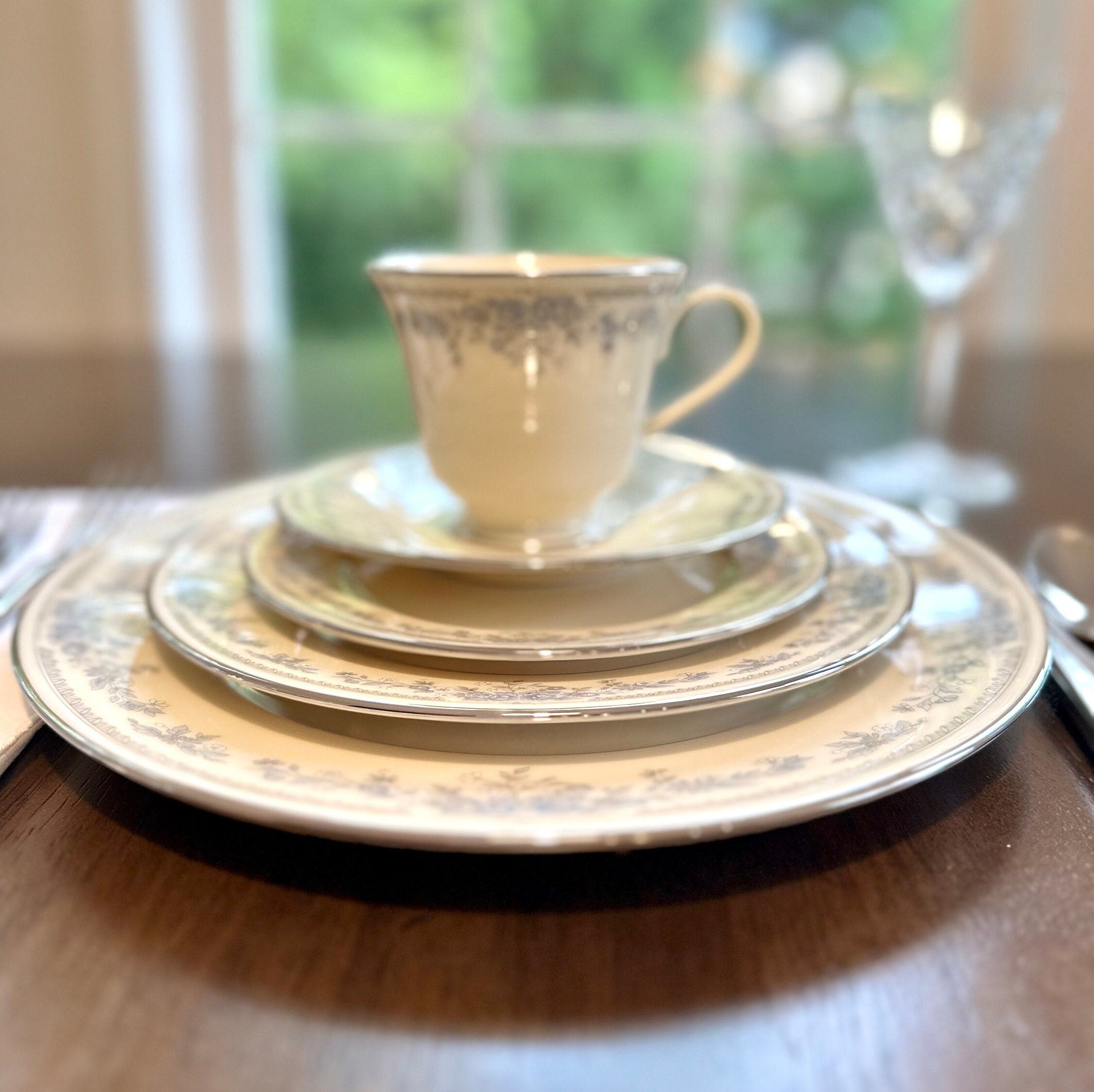Lenox Reverie 5 Piece Place Settings