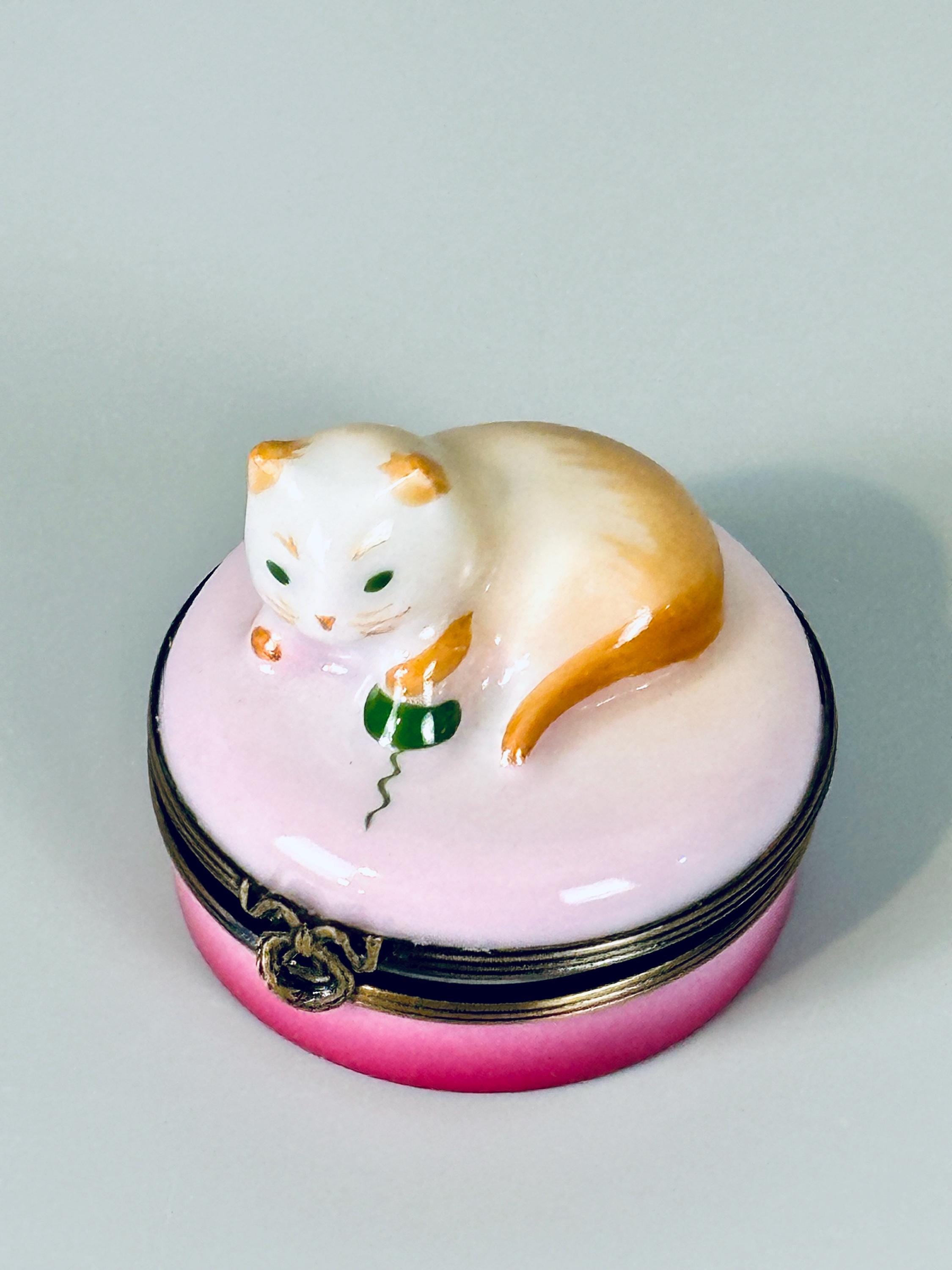 Limoges Trinket Box Cat with Yarn