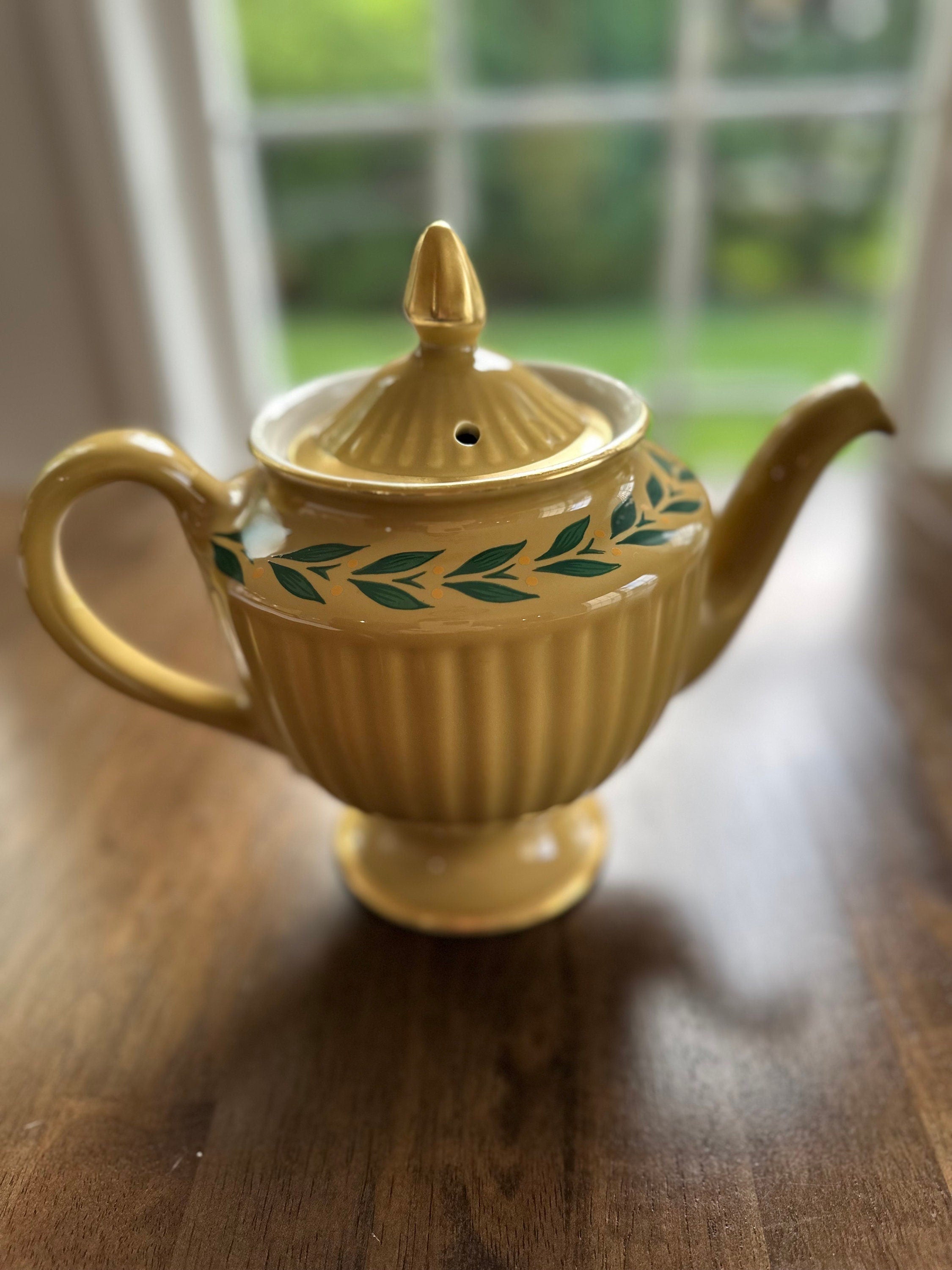 Hall Los Angeles Teapot