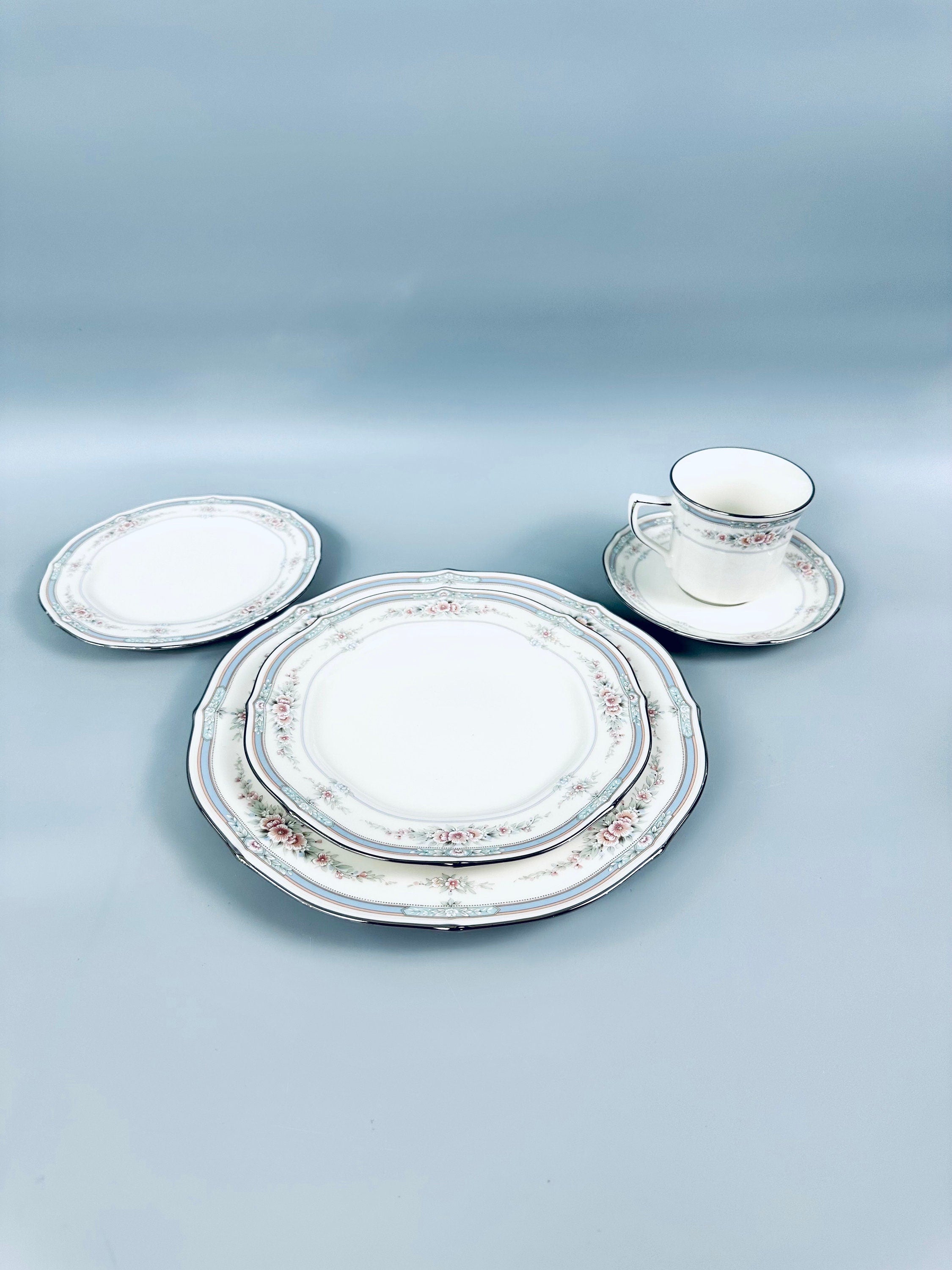Noritake Rothschild 5 Piece Place Setting