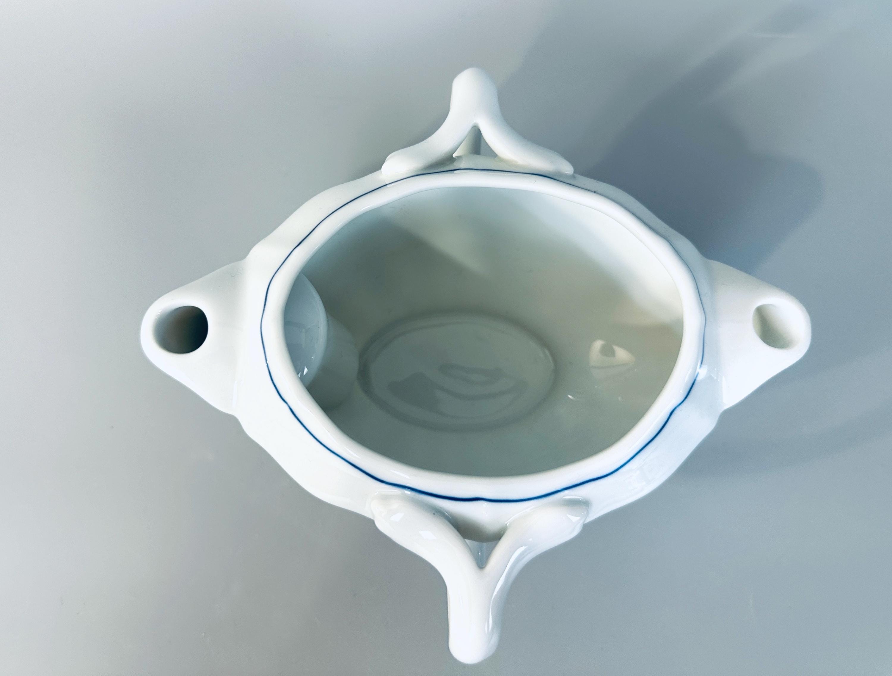 Blue Danube Gravy Divider Newer Mark