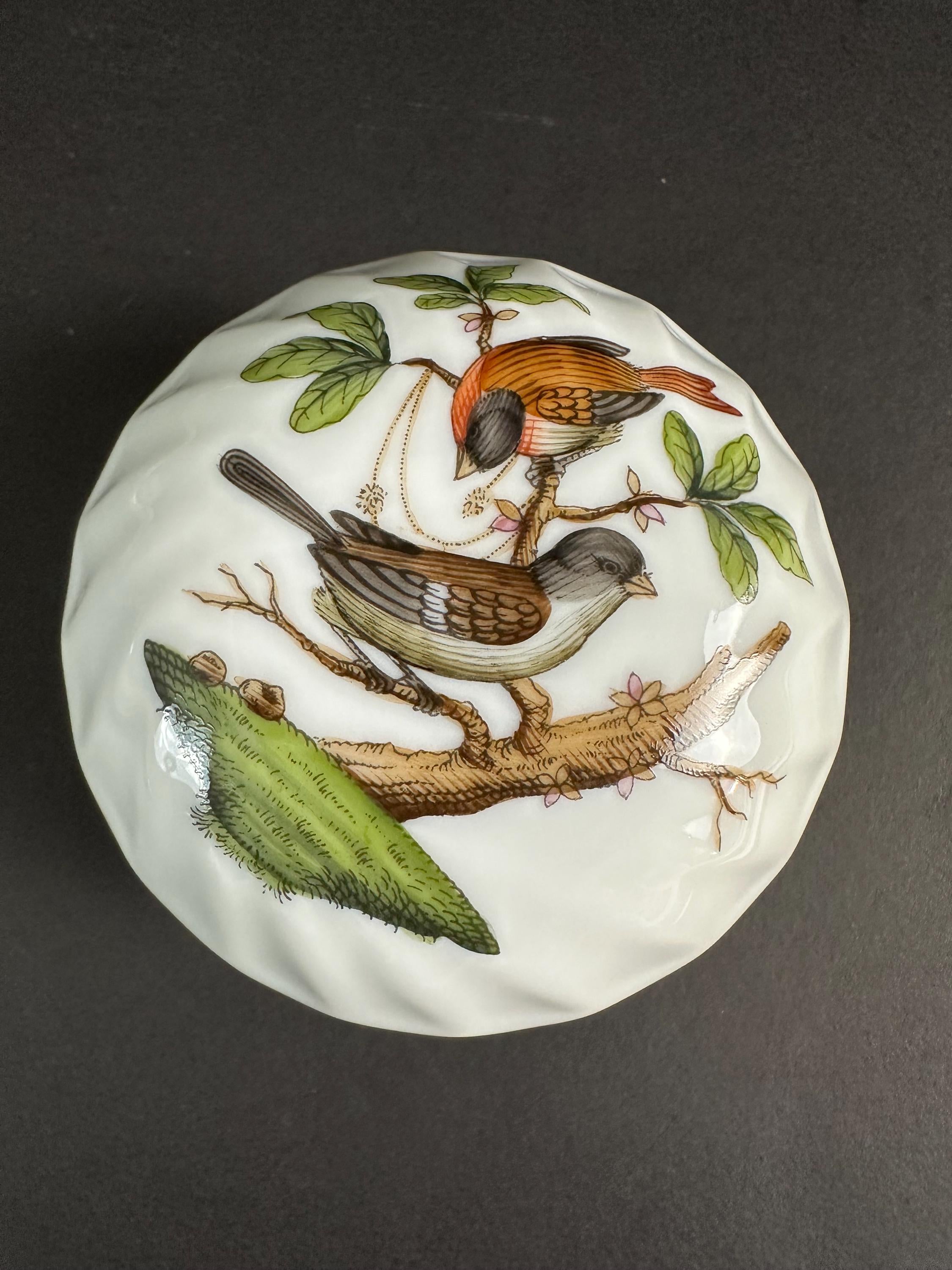 Herend Rothchilds Round Bird Trinket Box