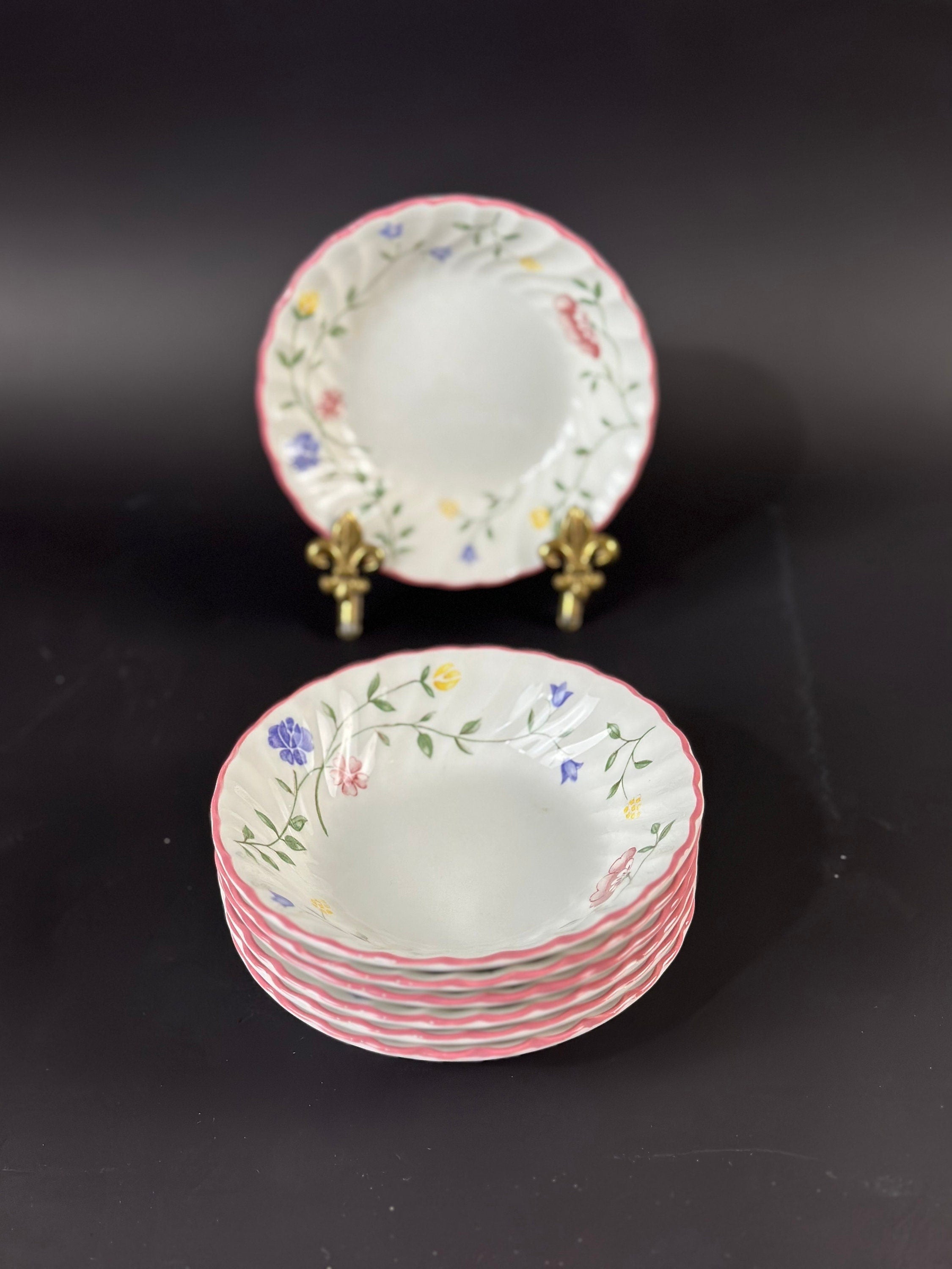 Seven Johnson Brothers “Summer Chintz “ Fruit Bowls