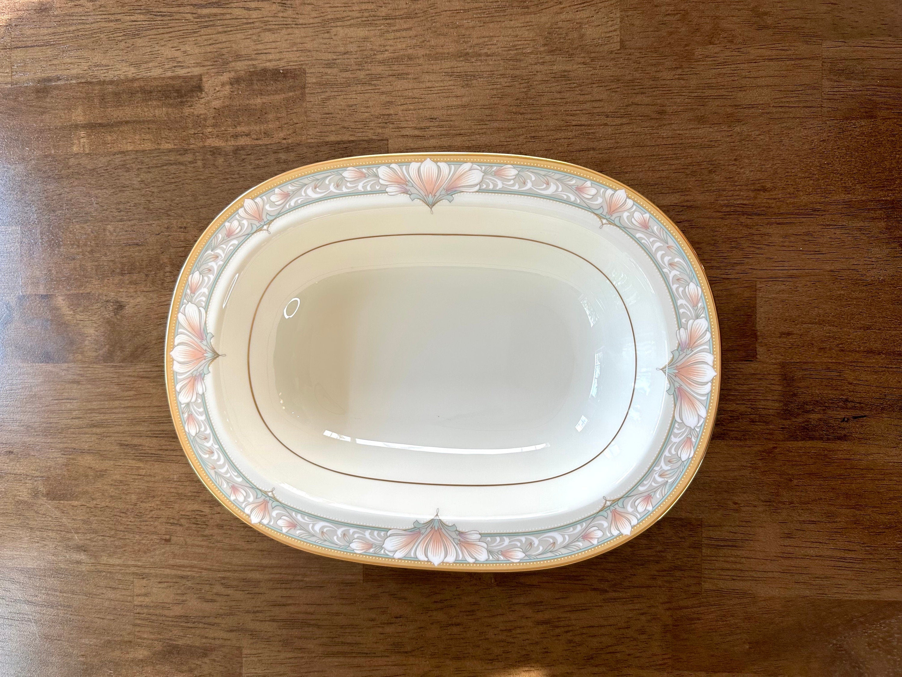 Noritake Barrymore Oval Serving Bowl