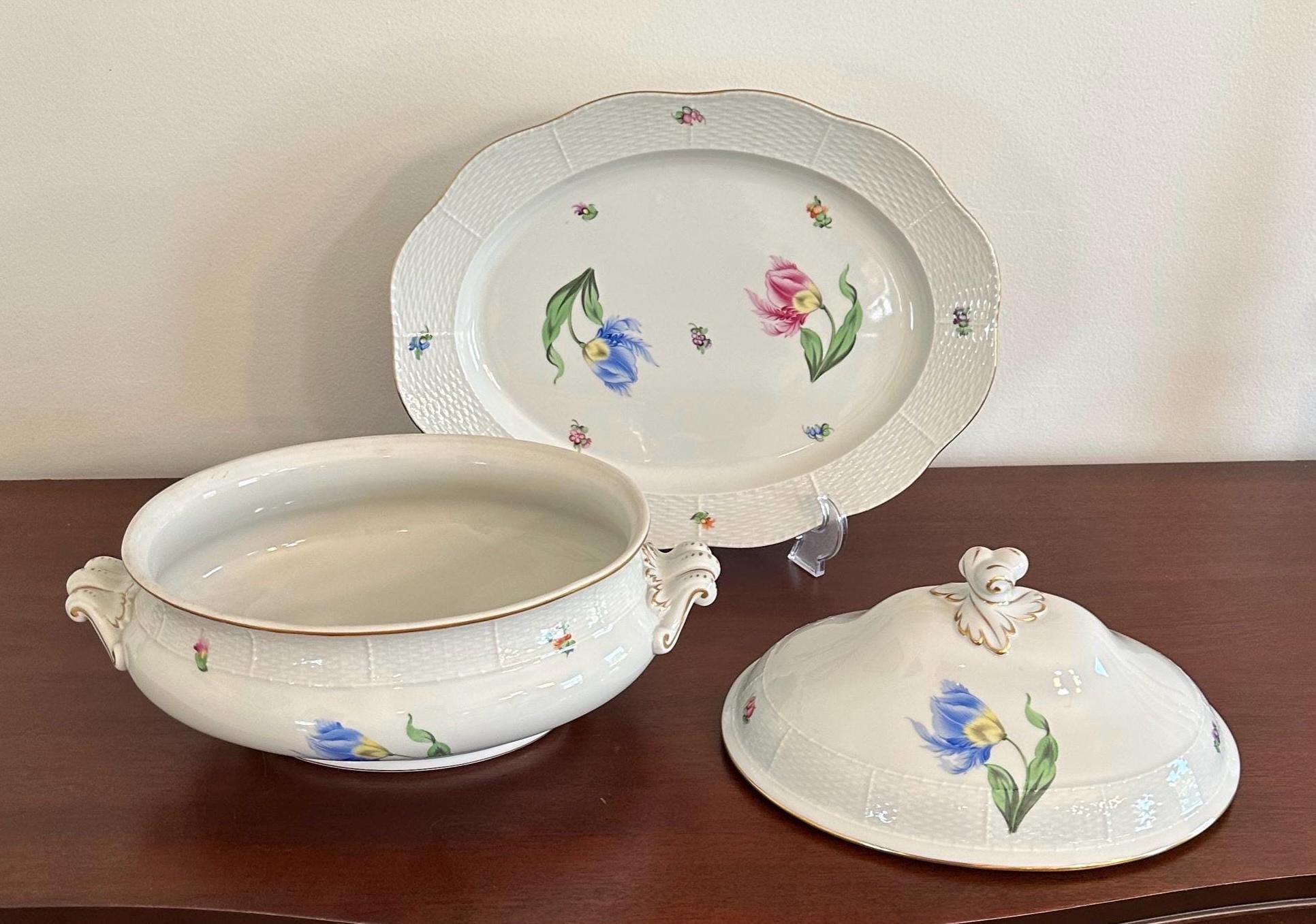 Herend Kitty Tureen With Underplate
