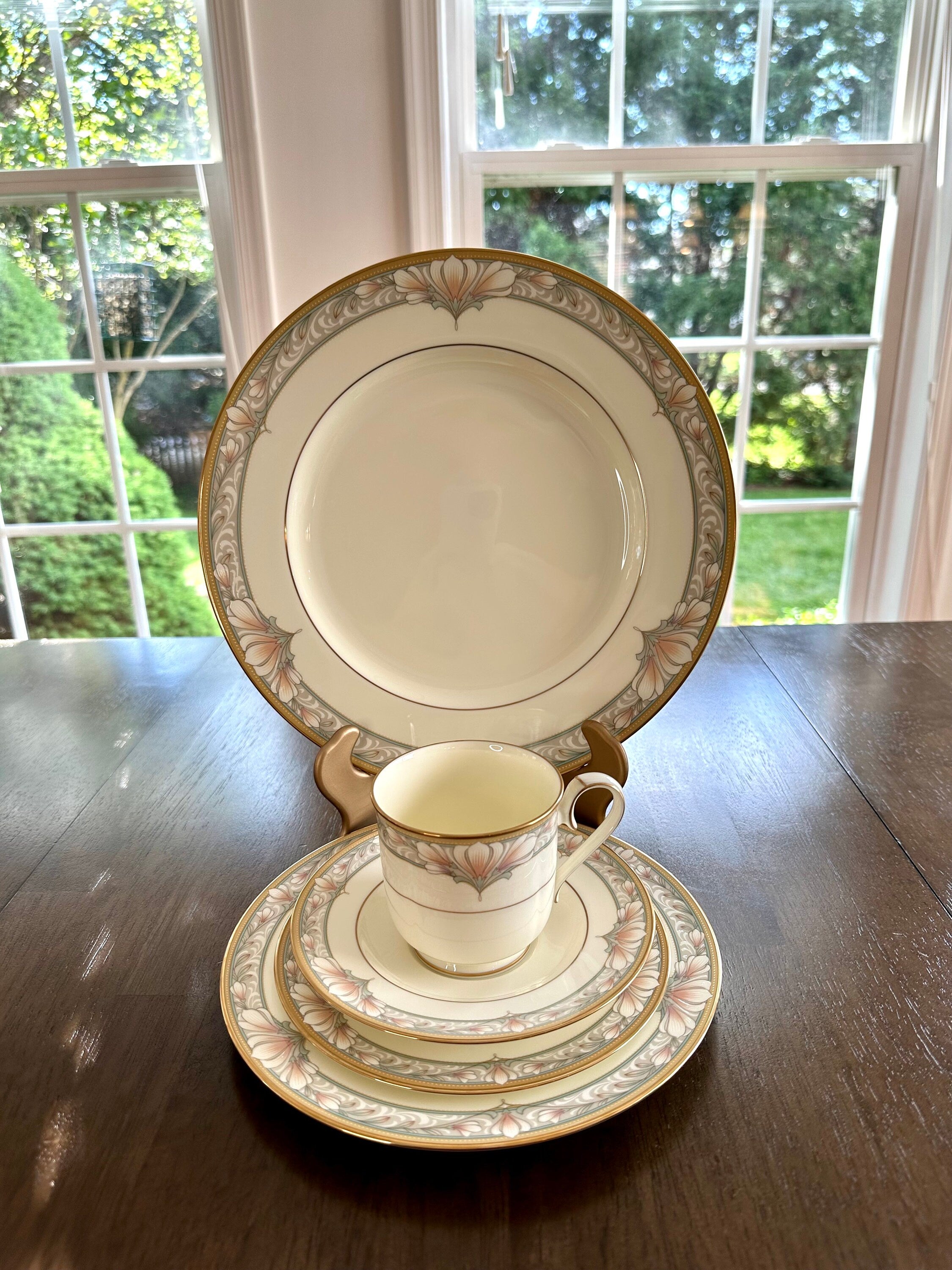 Noritake Barrymore 5 Piece Placesettings