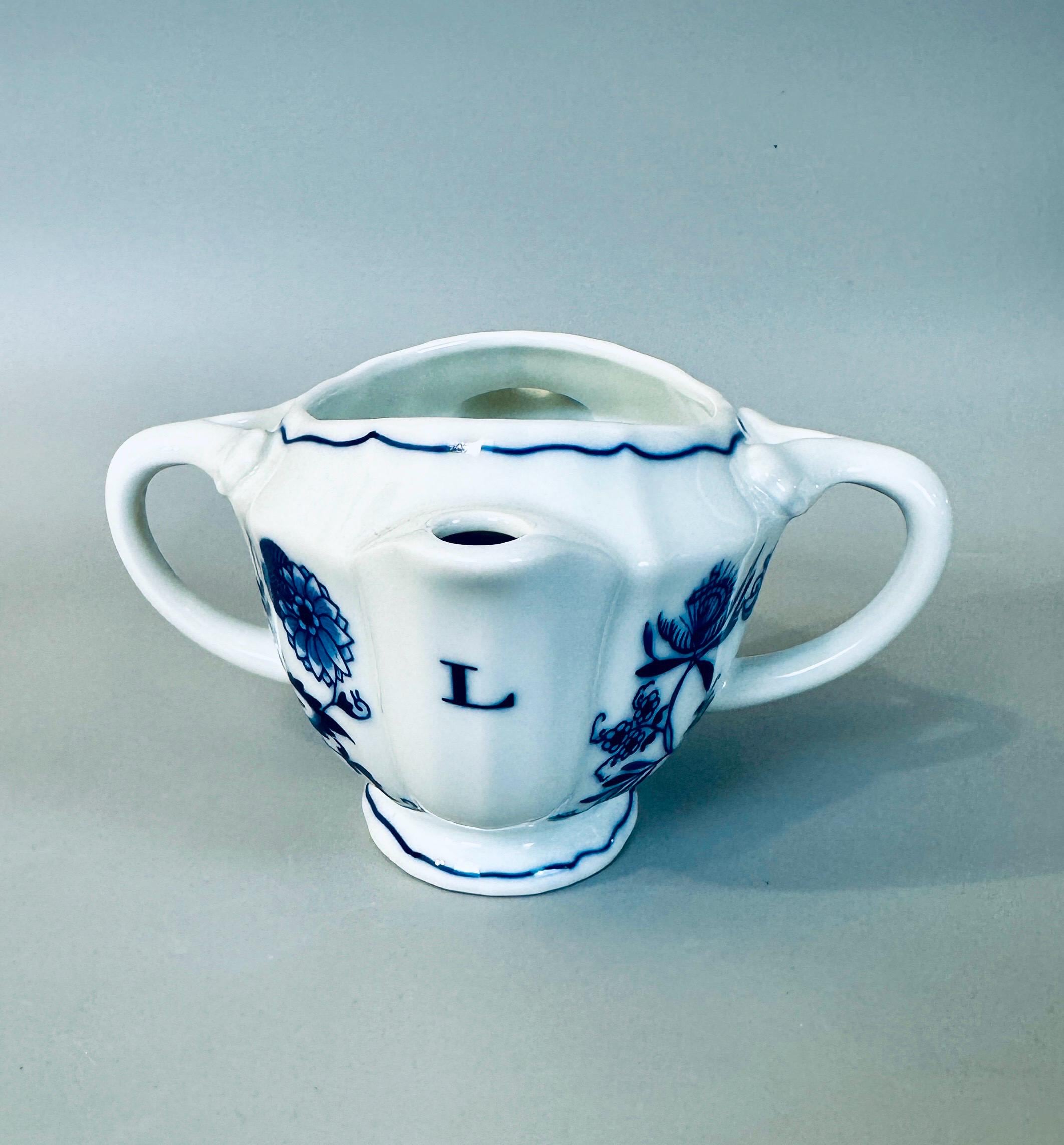 Blue Danube Gravy Divider Newer Mark