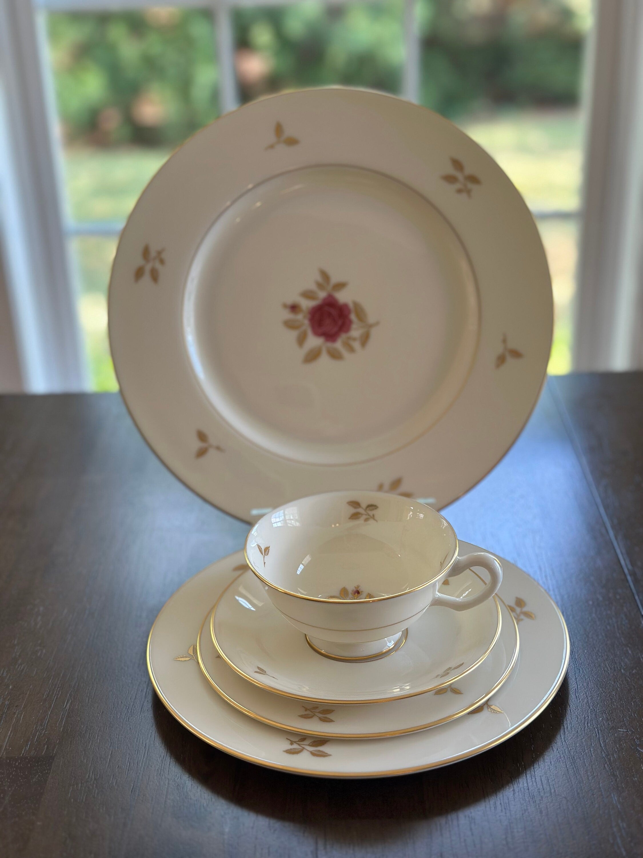 Lenox Rhodora 5 Piece Place Settings