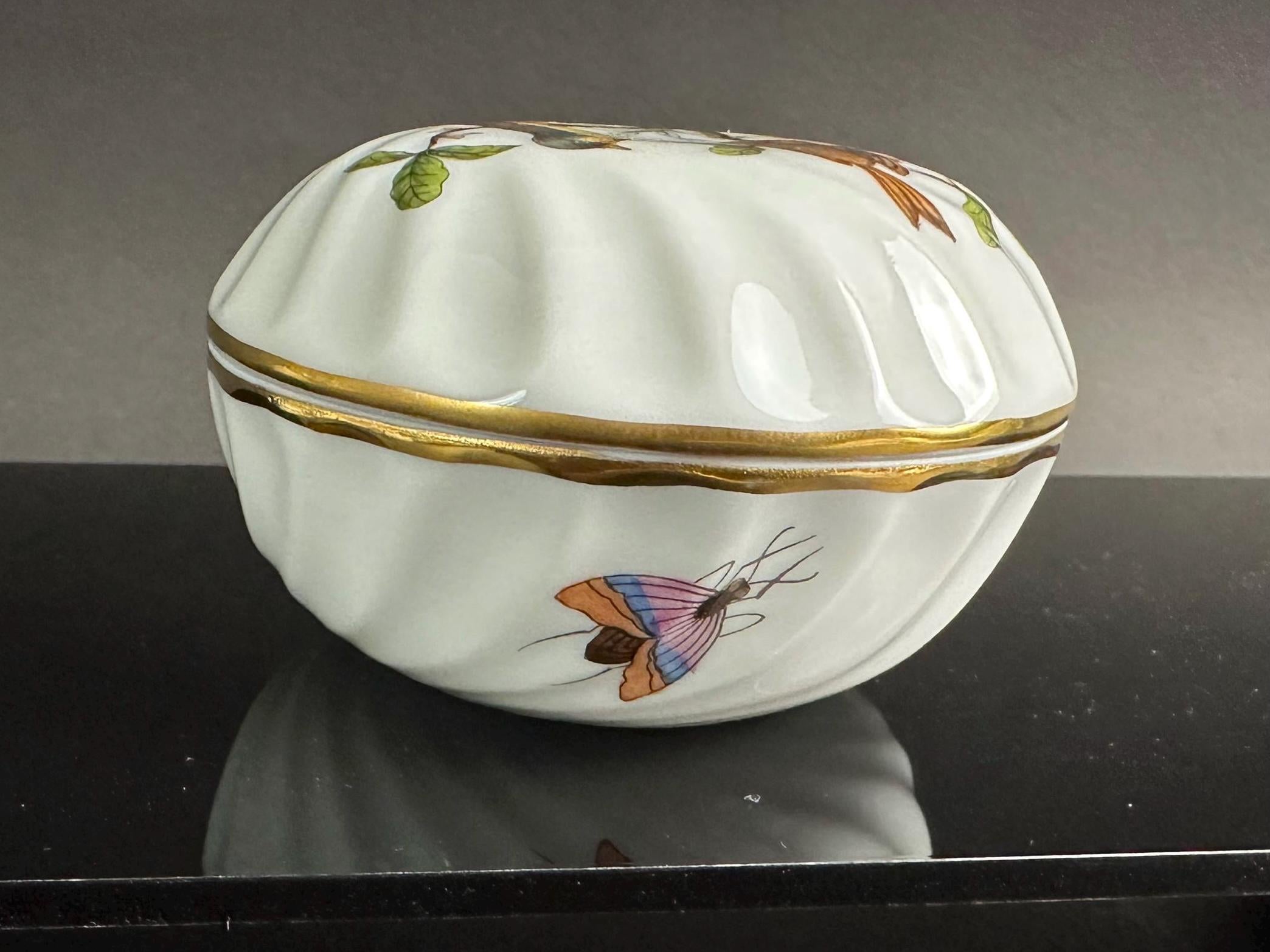 Herend Rothchilds Bird Trinket Box