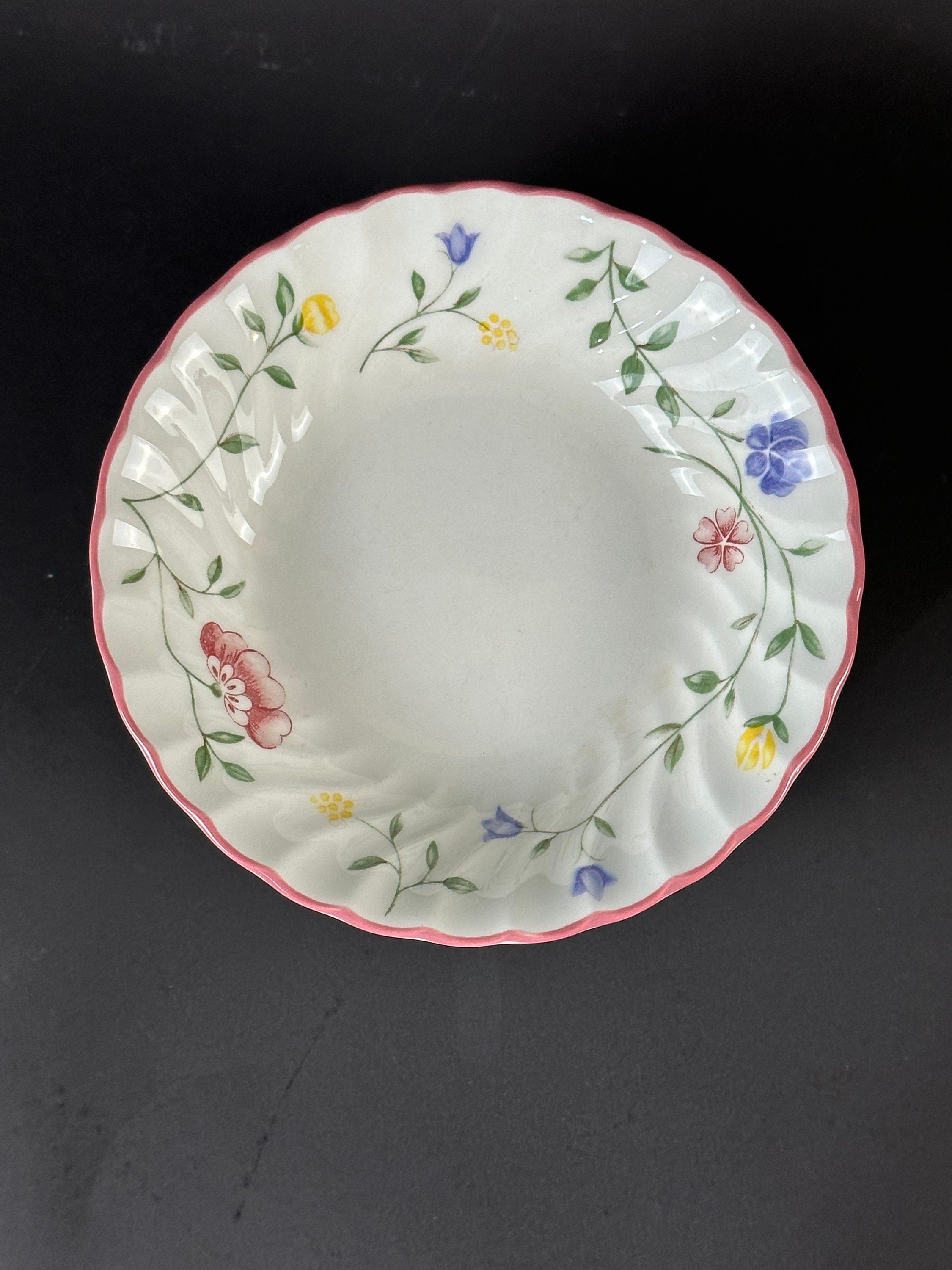 Seven Johnson Brothers “Summer Chintz “ Fruit Bowls