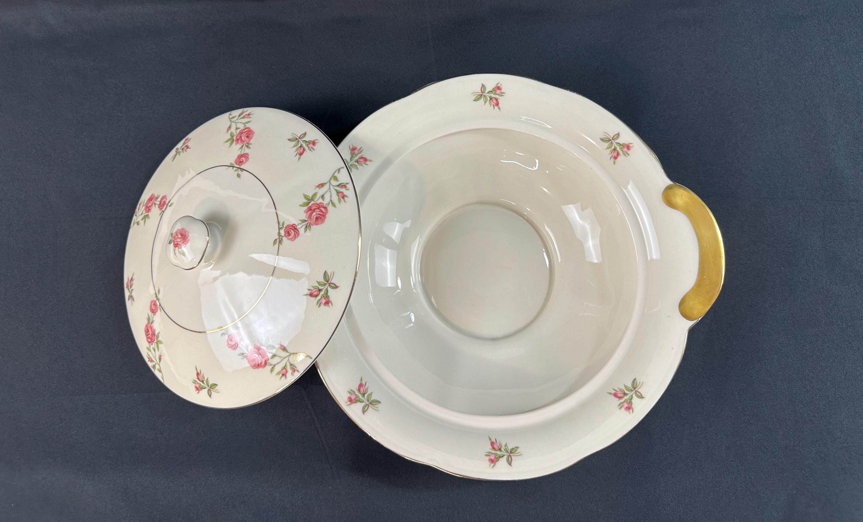 Haviland Delaware Covered Round Serving Bowl