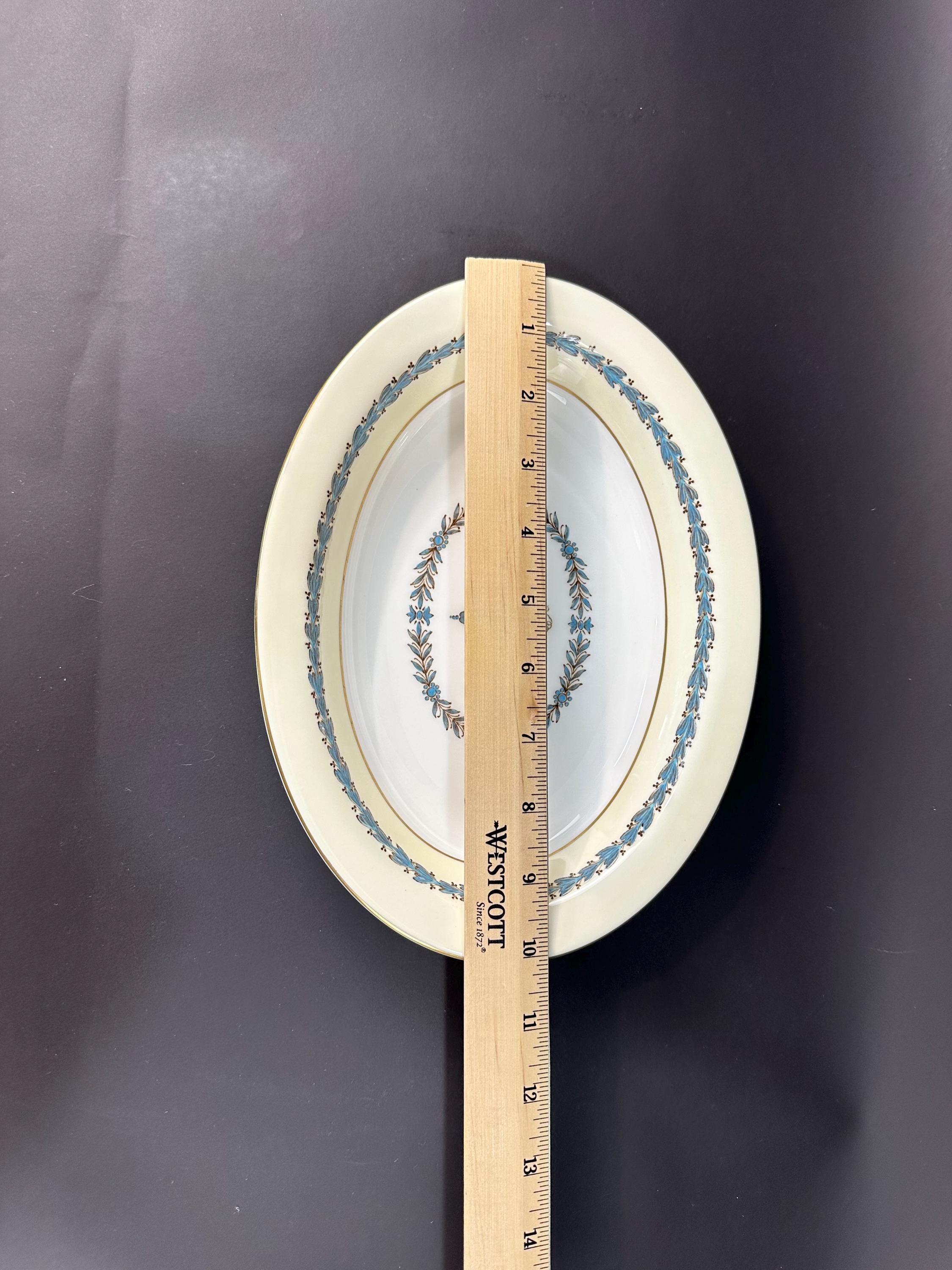 Oval Vegetable Bowl in Wedgwood Appledore