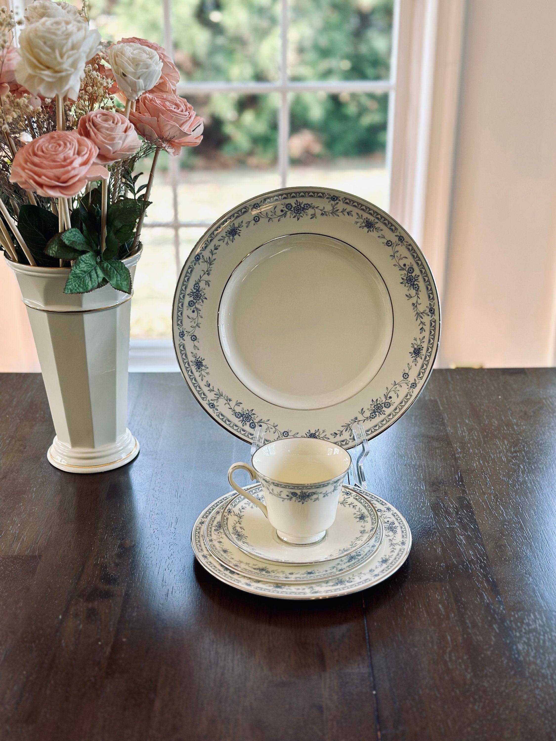 Minton Bellemeade Place Settings
