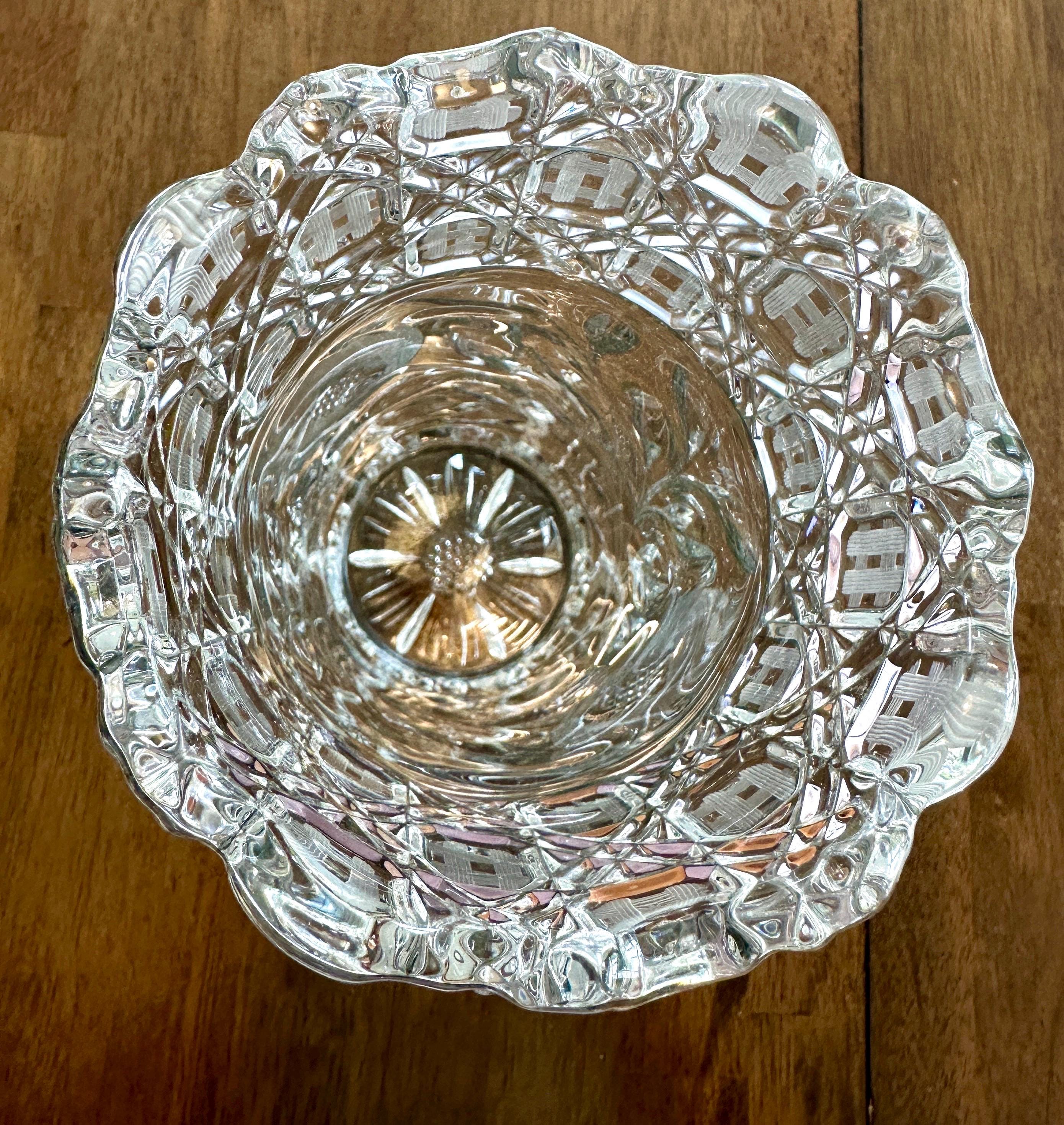 Cambridge Wild Rose Vase