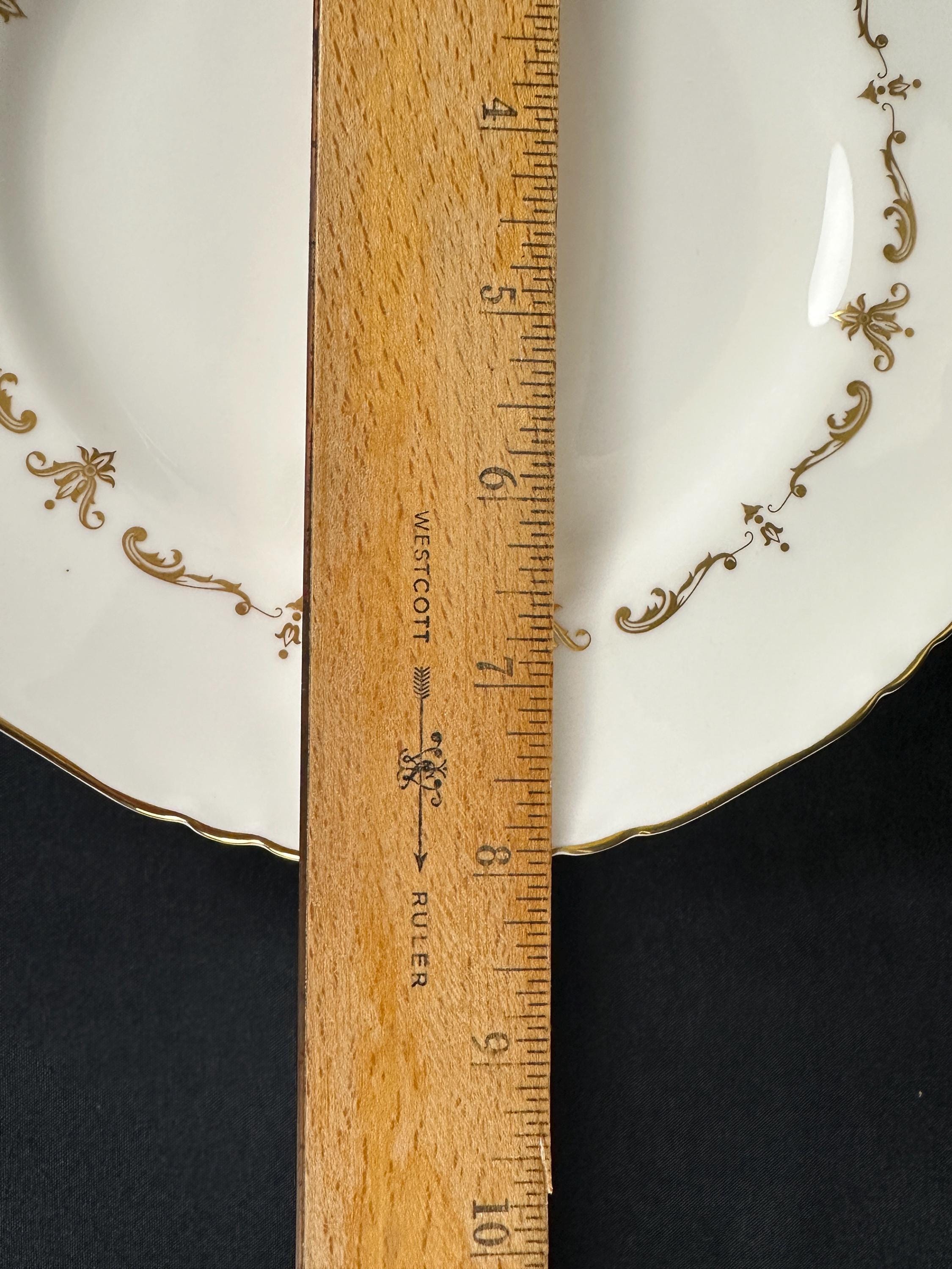 6 Royal Worcester Gold Chantilly Salad Dessert Plates