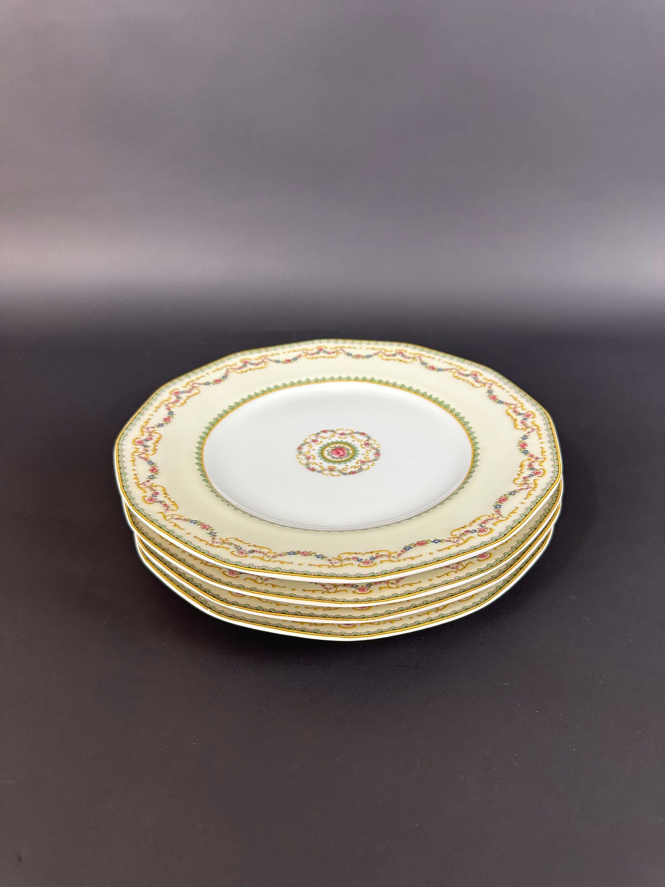 Four Haviland Dinner Plates in the Venice Pattern