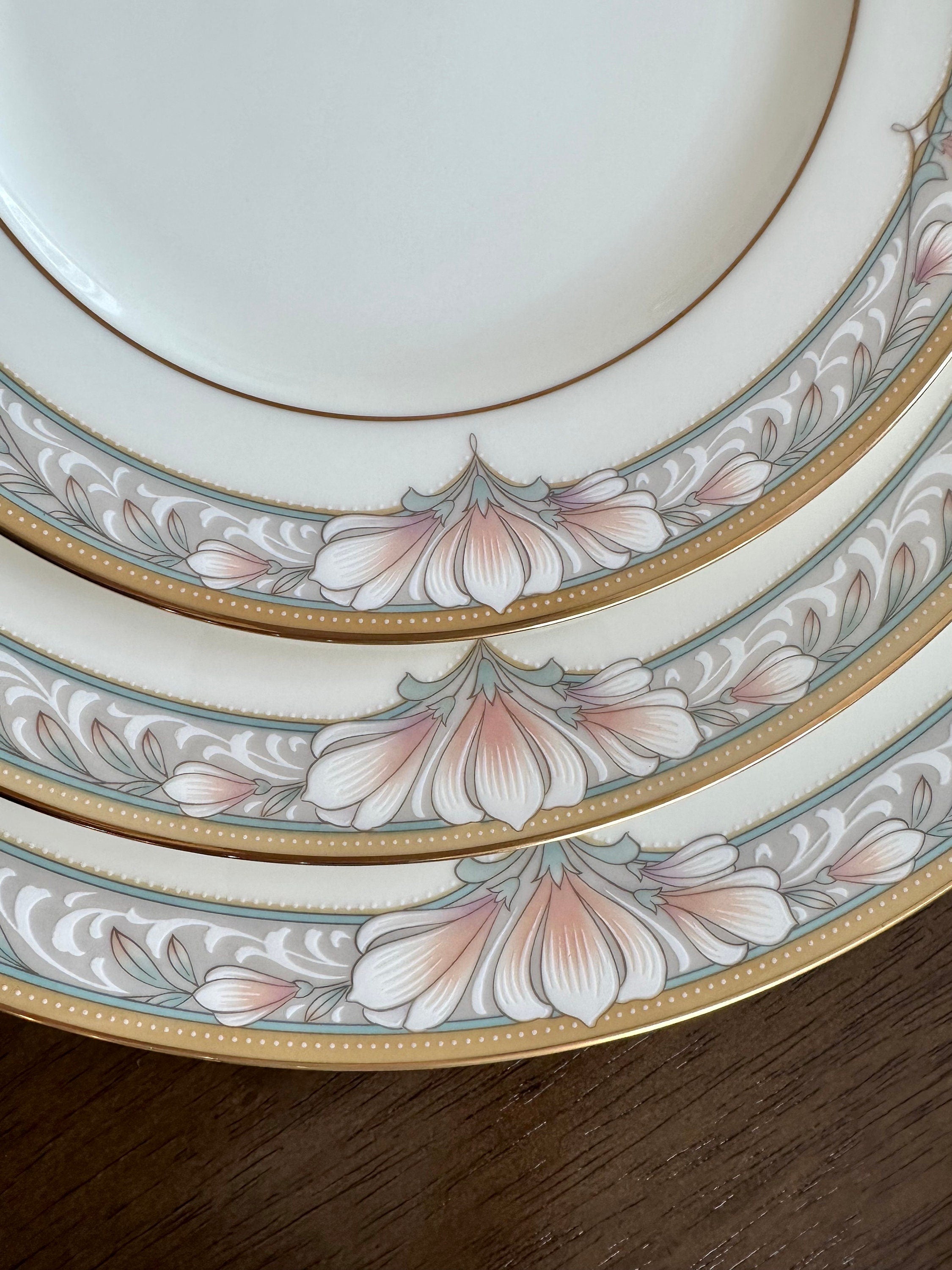 Noritake Barrymore 5 Piece Placesettings