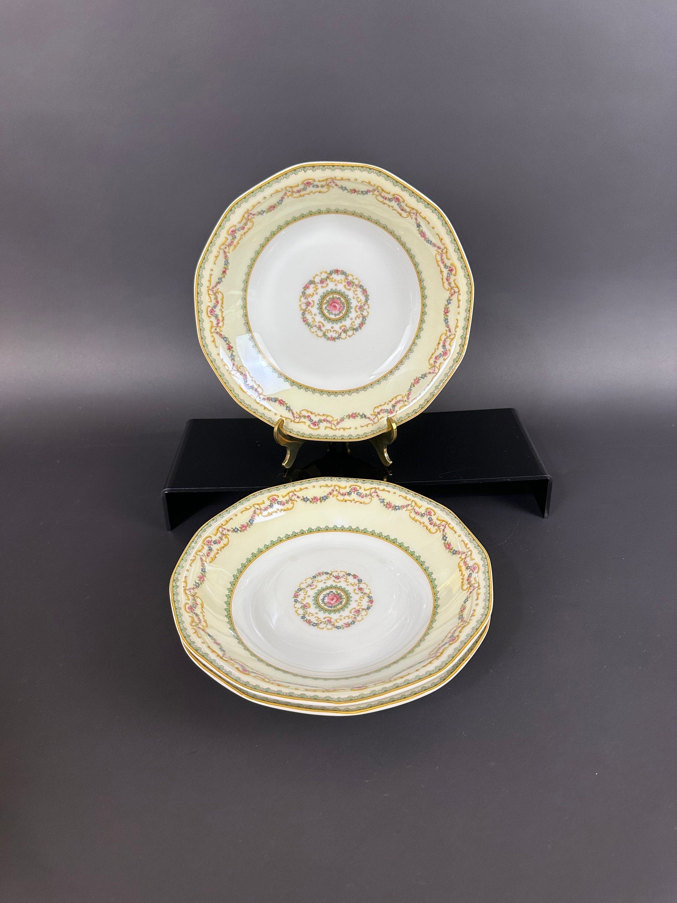 Four Coupe Shaped Haviland Venice Soup Bowls
