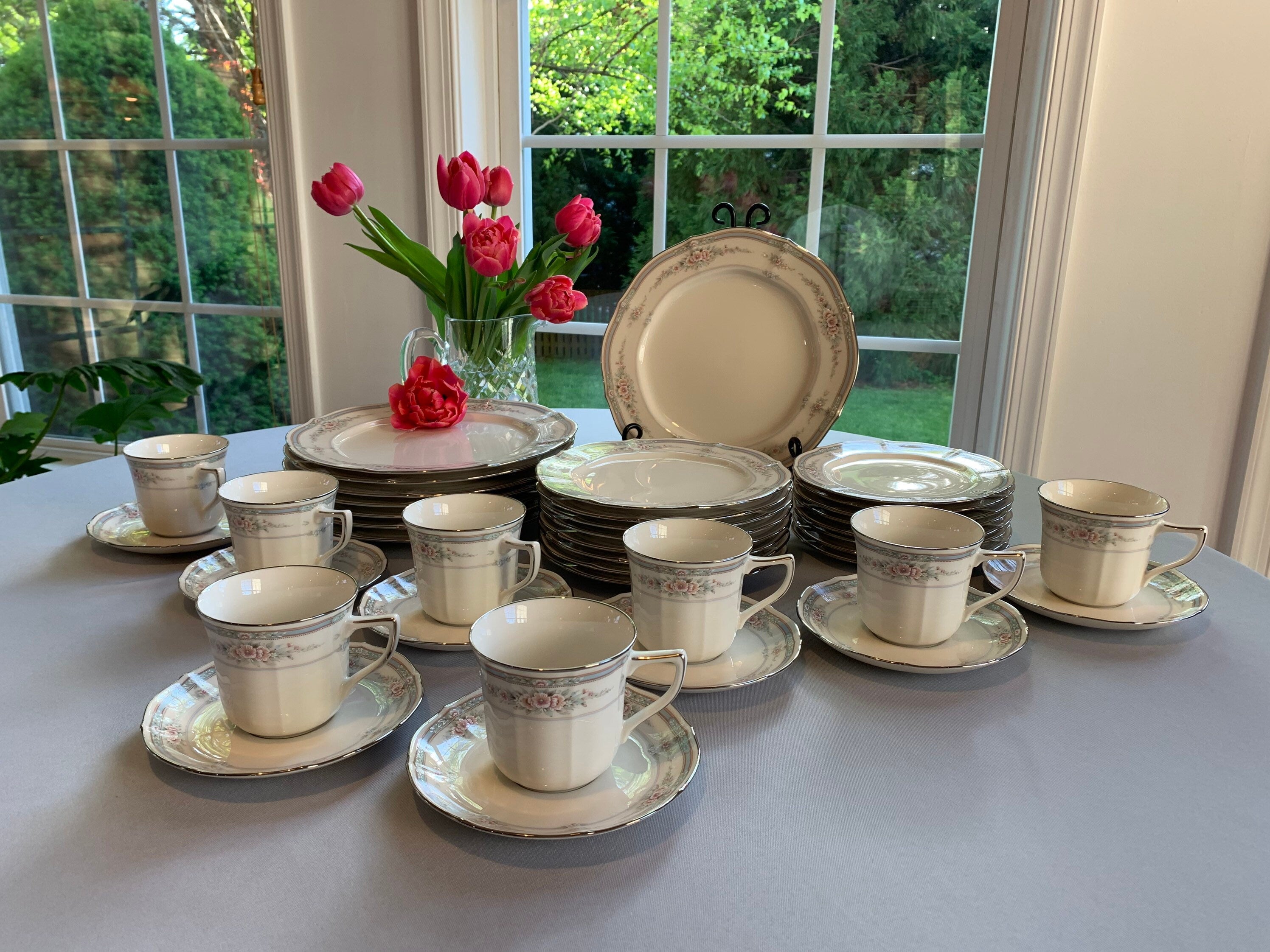Noritake Rothschild 8 Place Settings