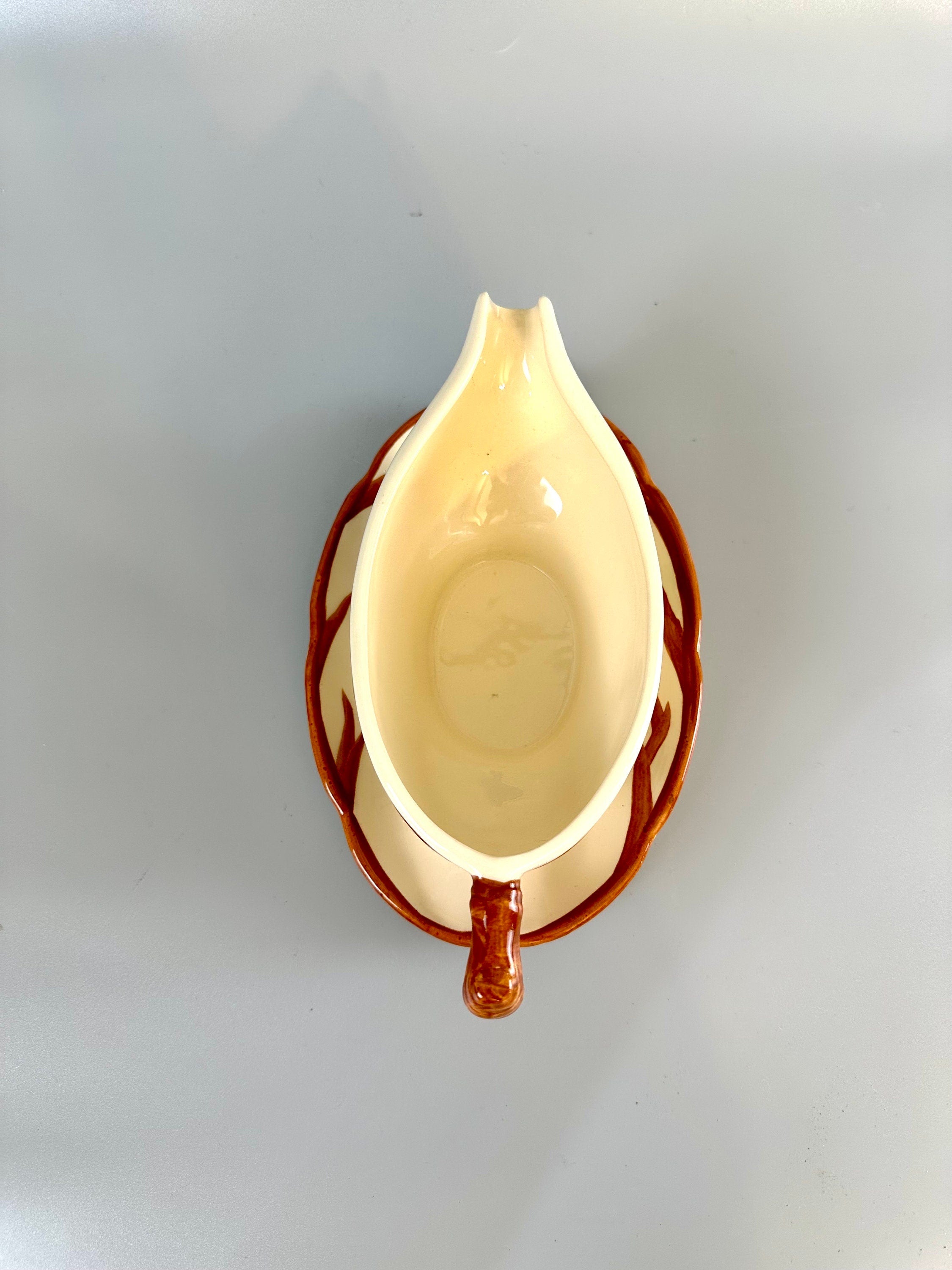 Franciscan Apple Gravyboat