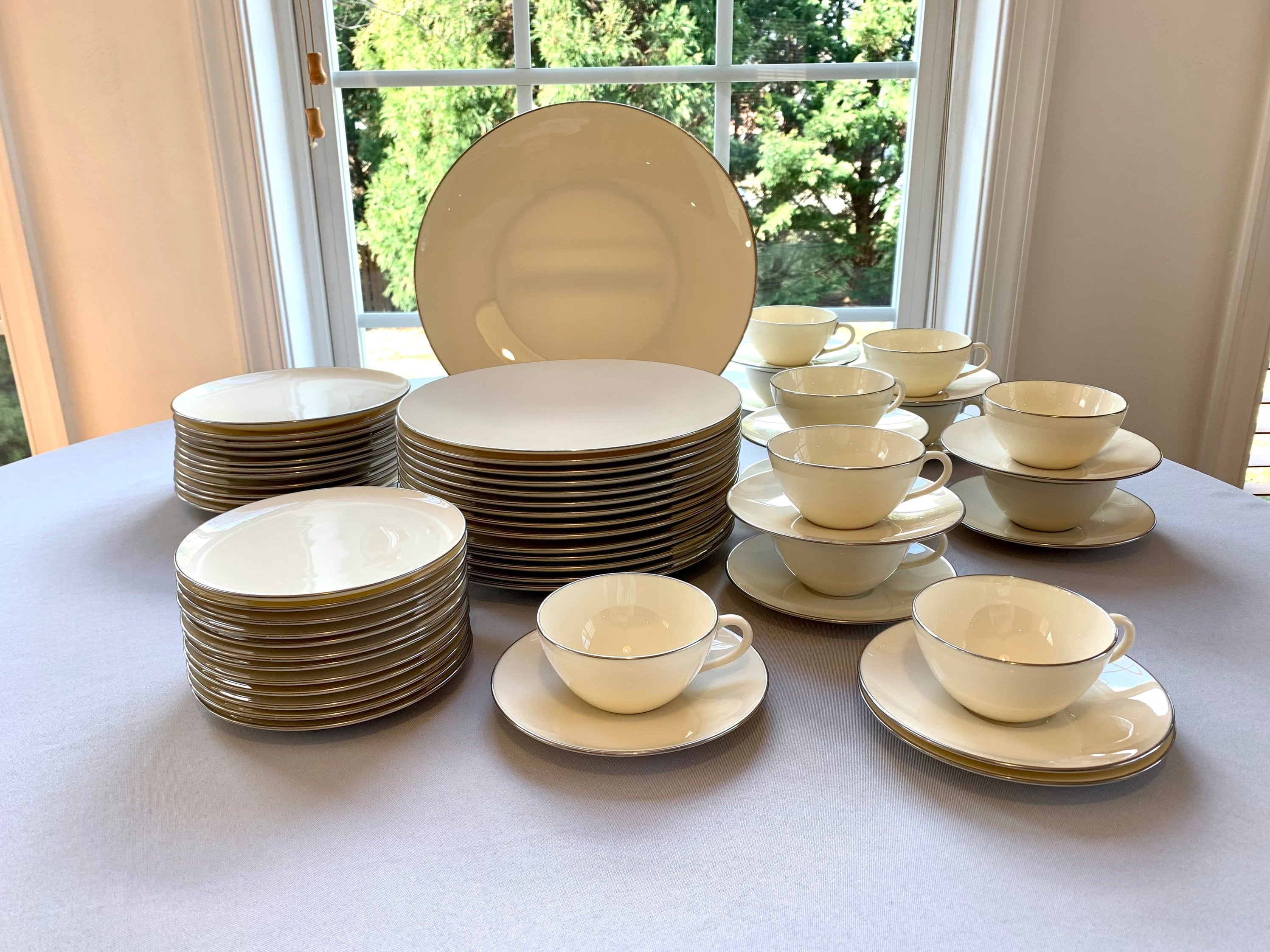 Lenox Olympia Platinum 5 Piece Place Settings