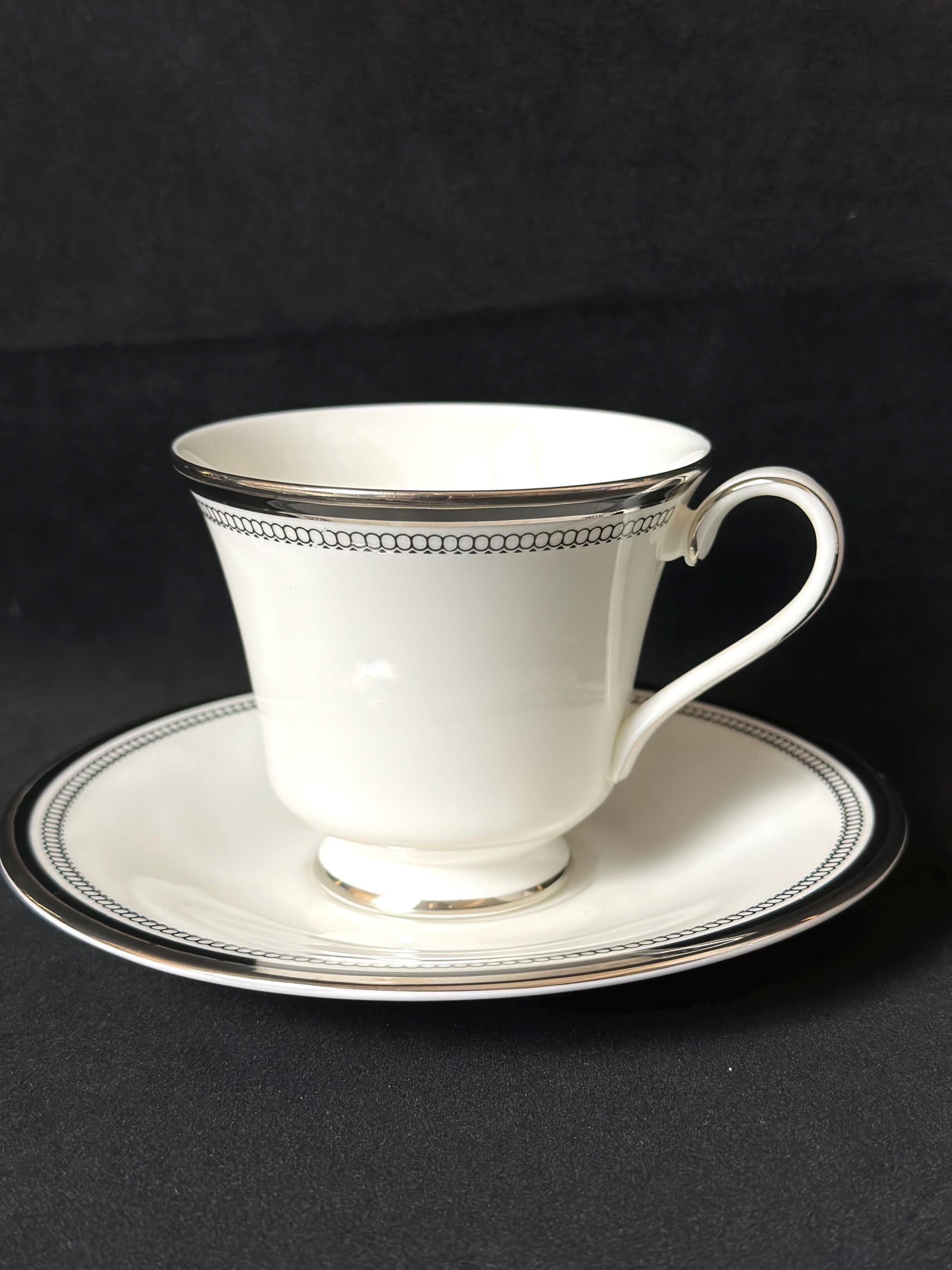 Royal Doulton Sarabande 5 Piece Place Settings