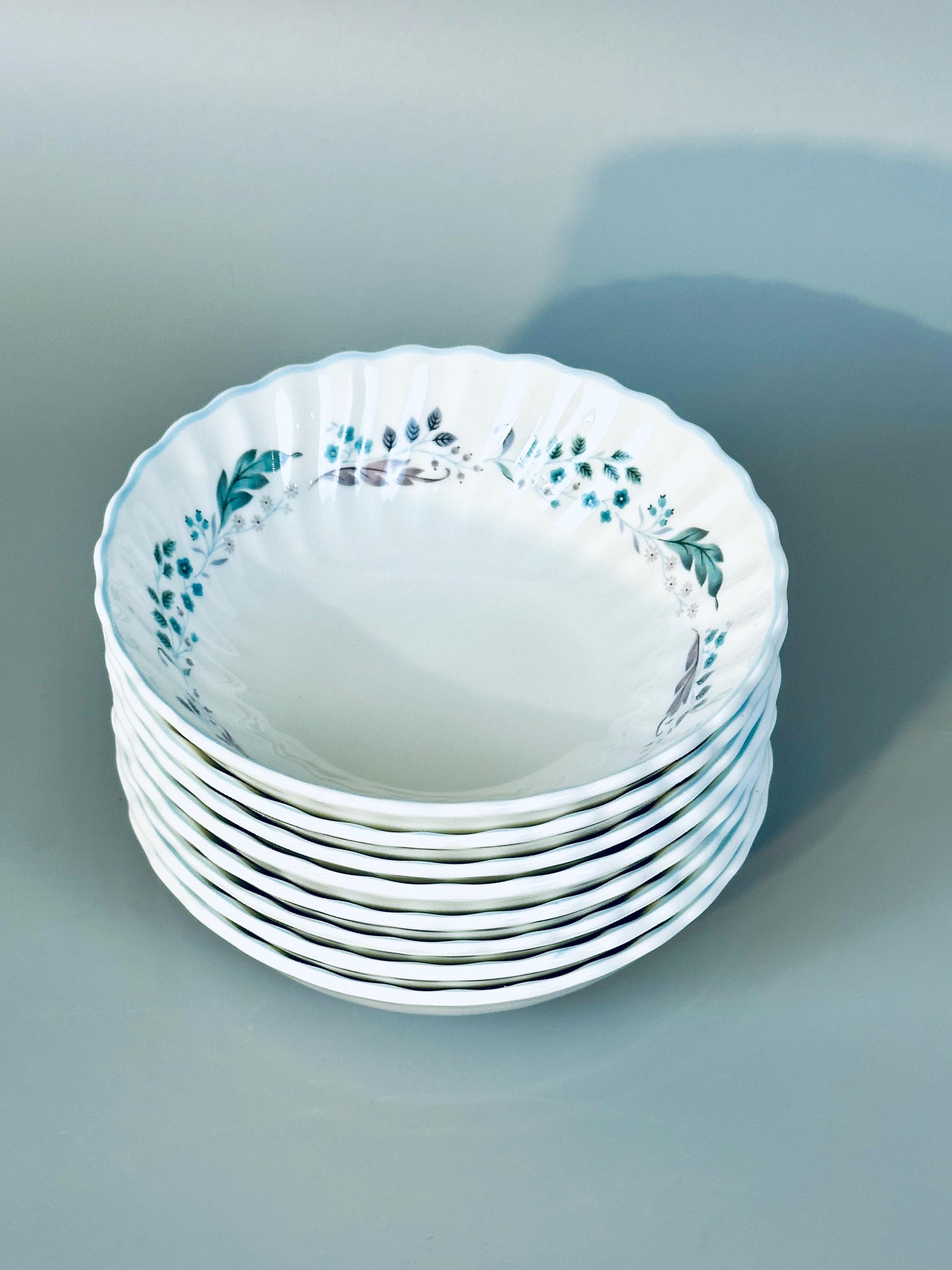 8 Royal Doulton Glen Auldyn Fruit Bowls